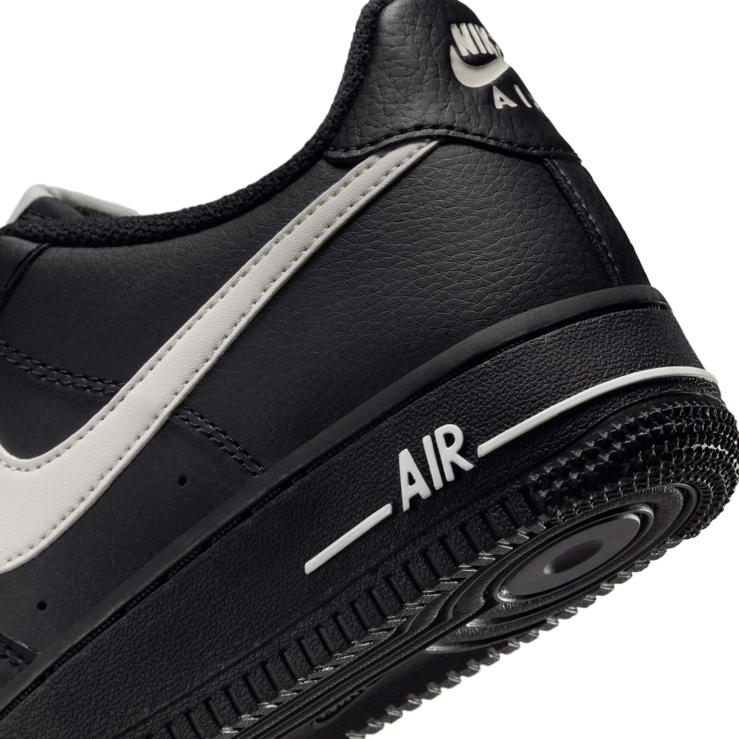 Air Force 1 (Big Kid) - Image 8