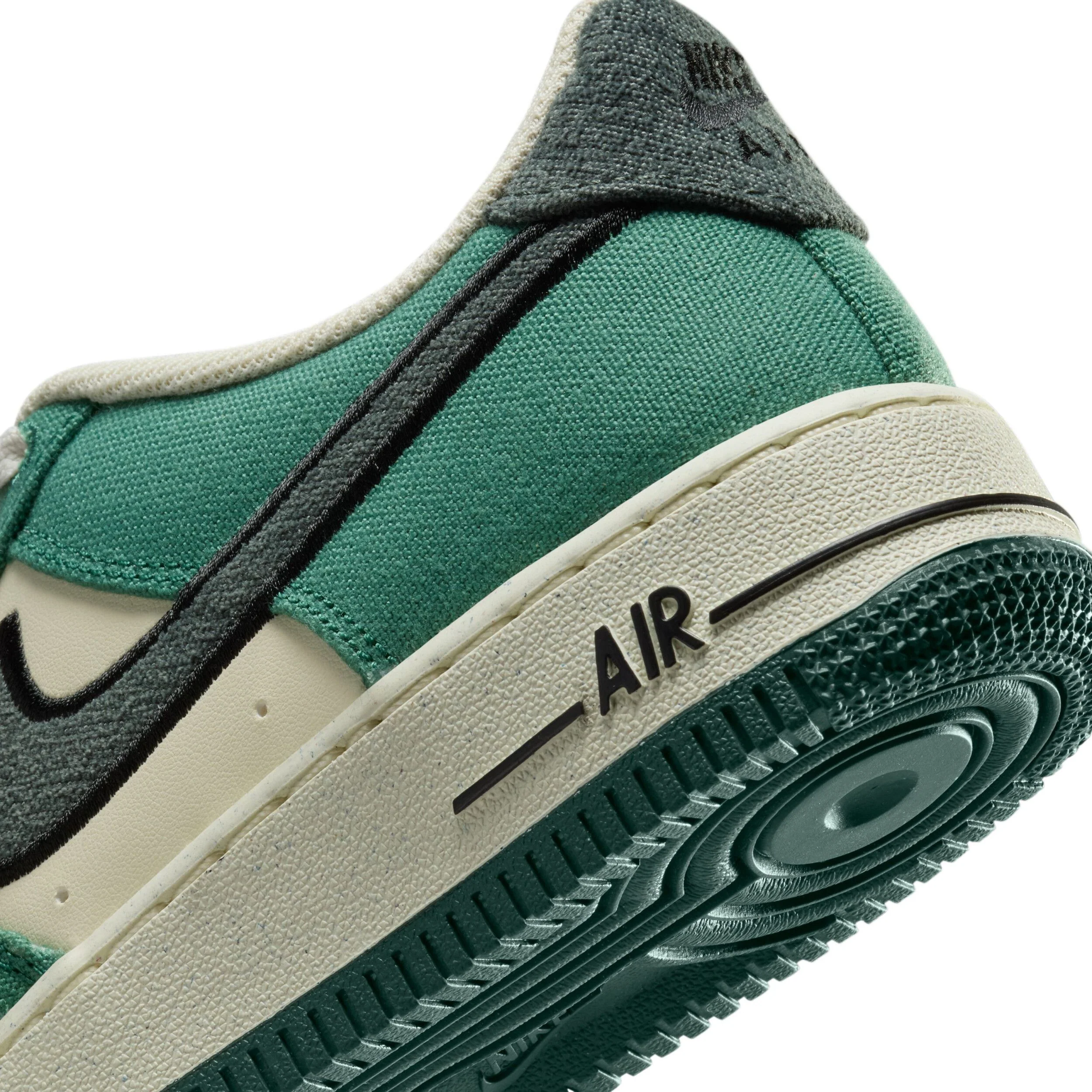 Air Force 1 Lv8 (Big Kid) - Image 8