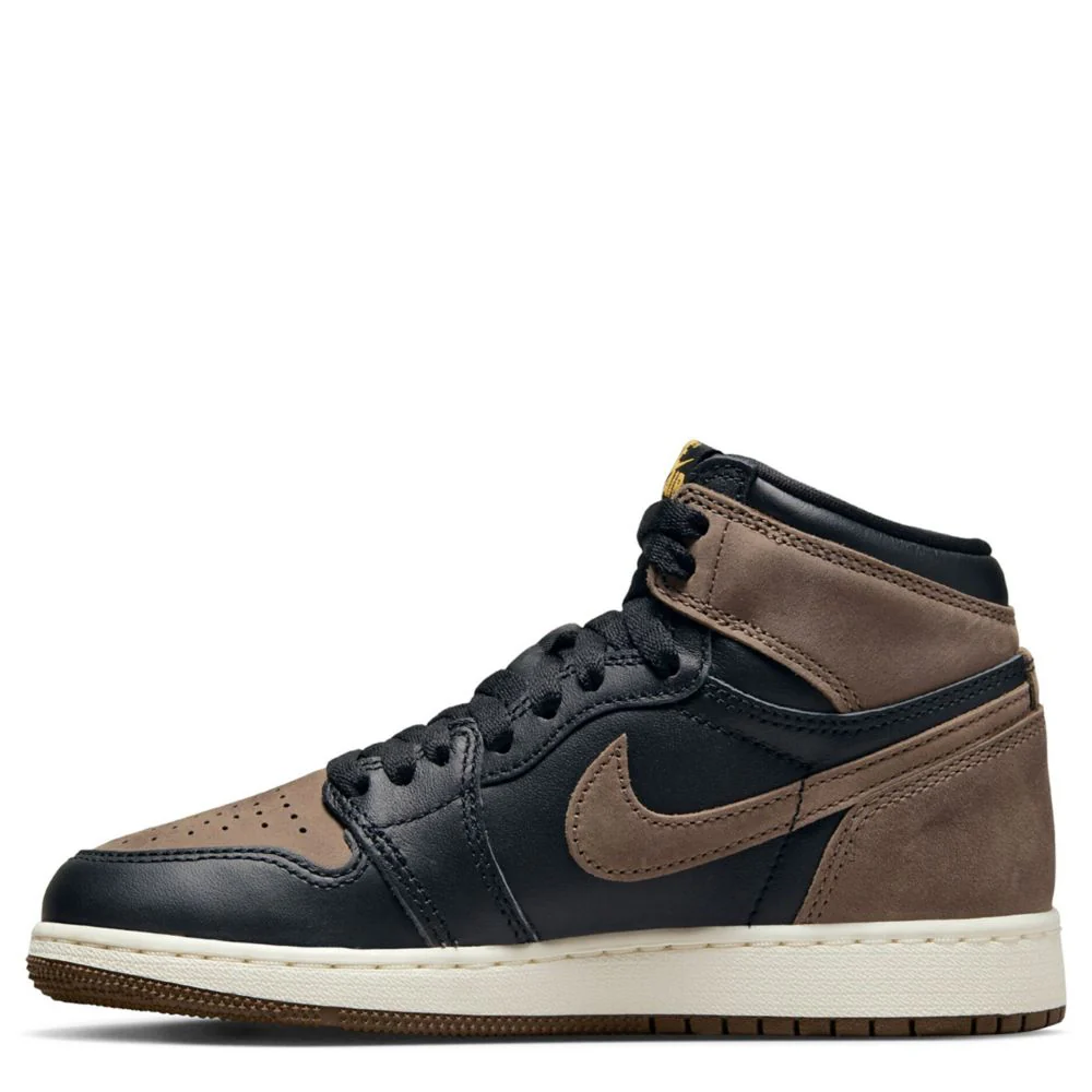 Air Jordan 1 High Og (Big Kid) - Image 3