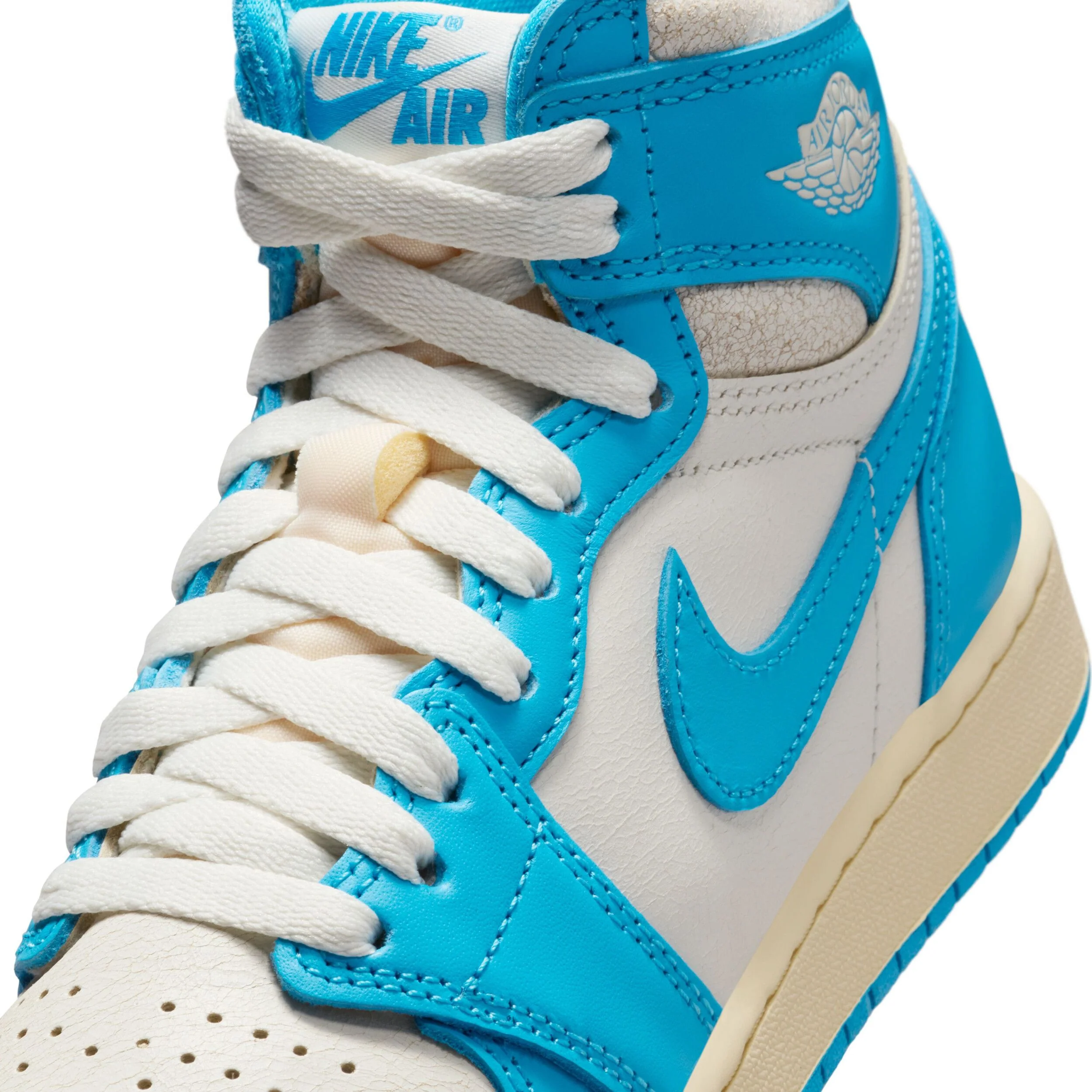 Air Jordan 1 High Og (Big Kid) - Image 7