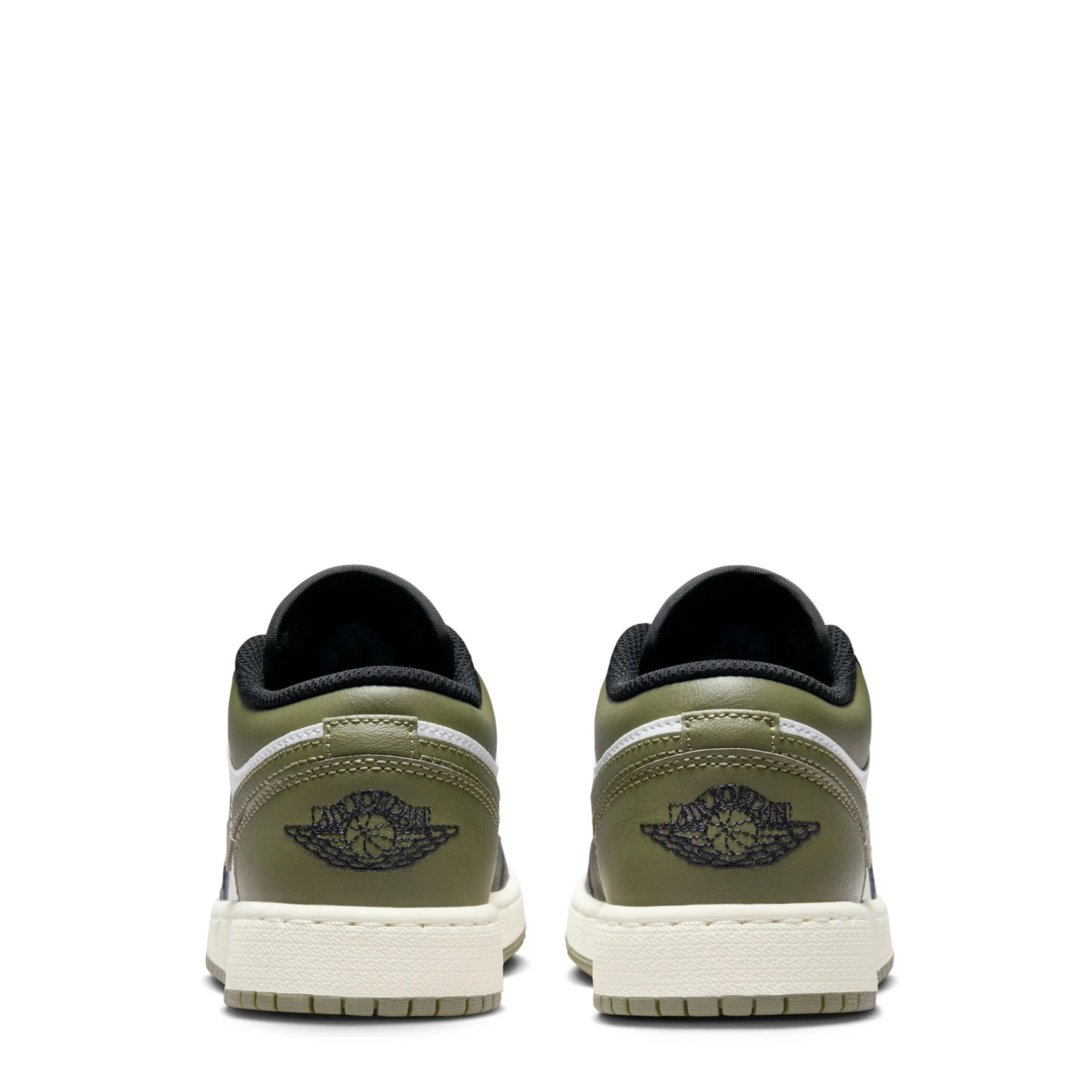 Air Jordan 1 Low (Big Kid) - Image 4