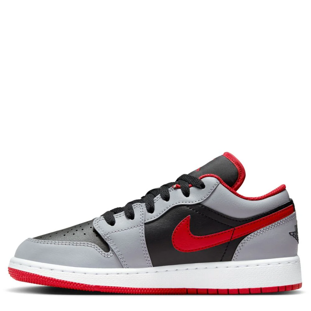 Air Jordan 1 Low (Big Kid) - Image 3