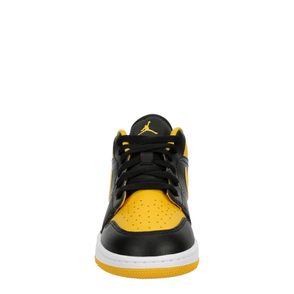 Air Jordan 1 Low (Big Kid) - Image 3