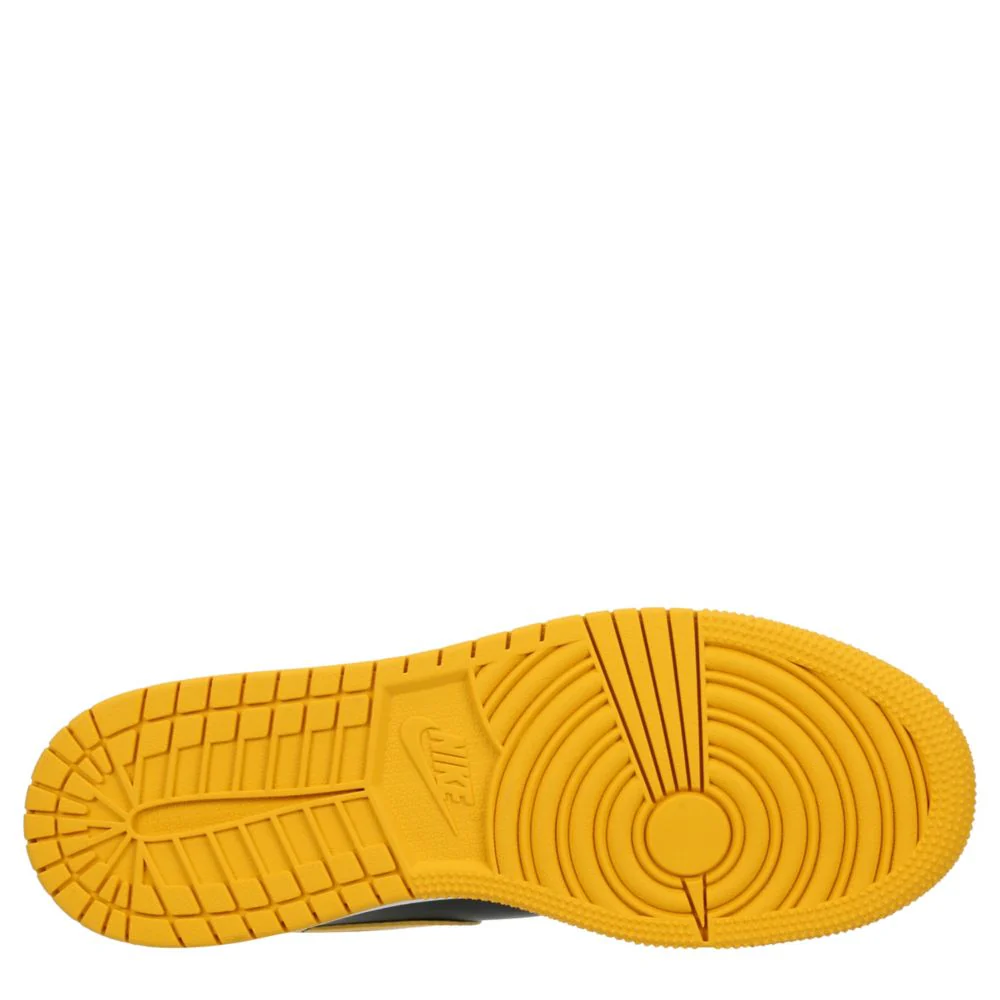 Air Jordan 1 Low (Big Kid) - Image 7