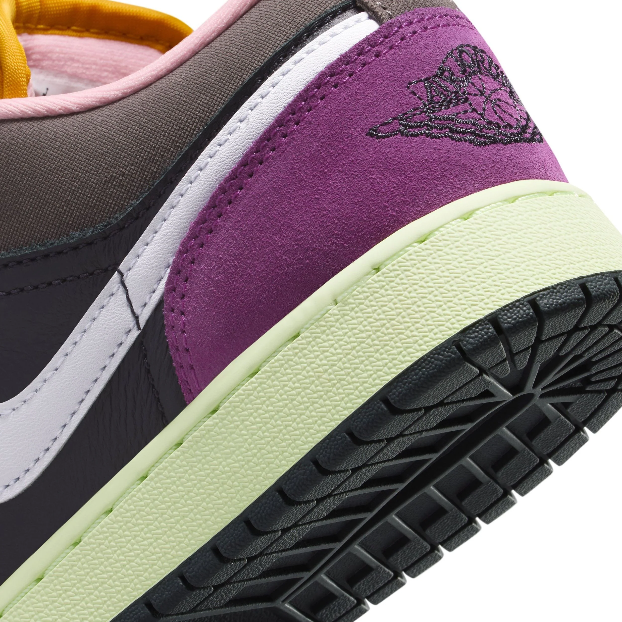 Air Jordan 1 Low (Big Kid) - Image 8