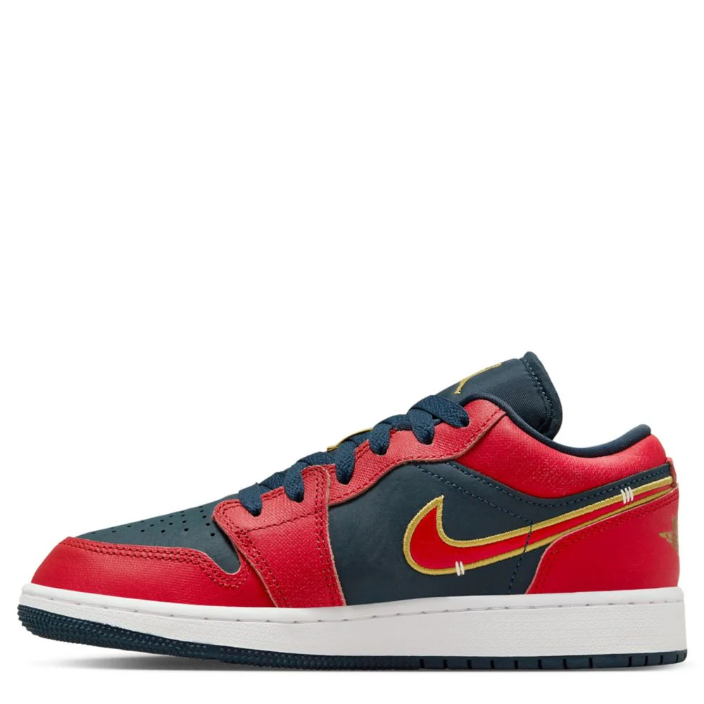 Air Jordan 1 Low (Big Kid) - Image 3
