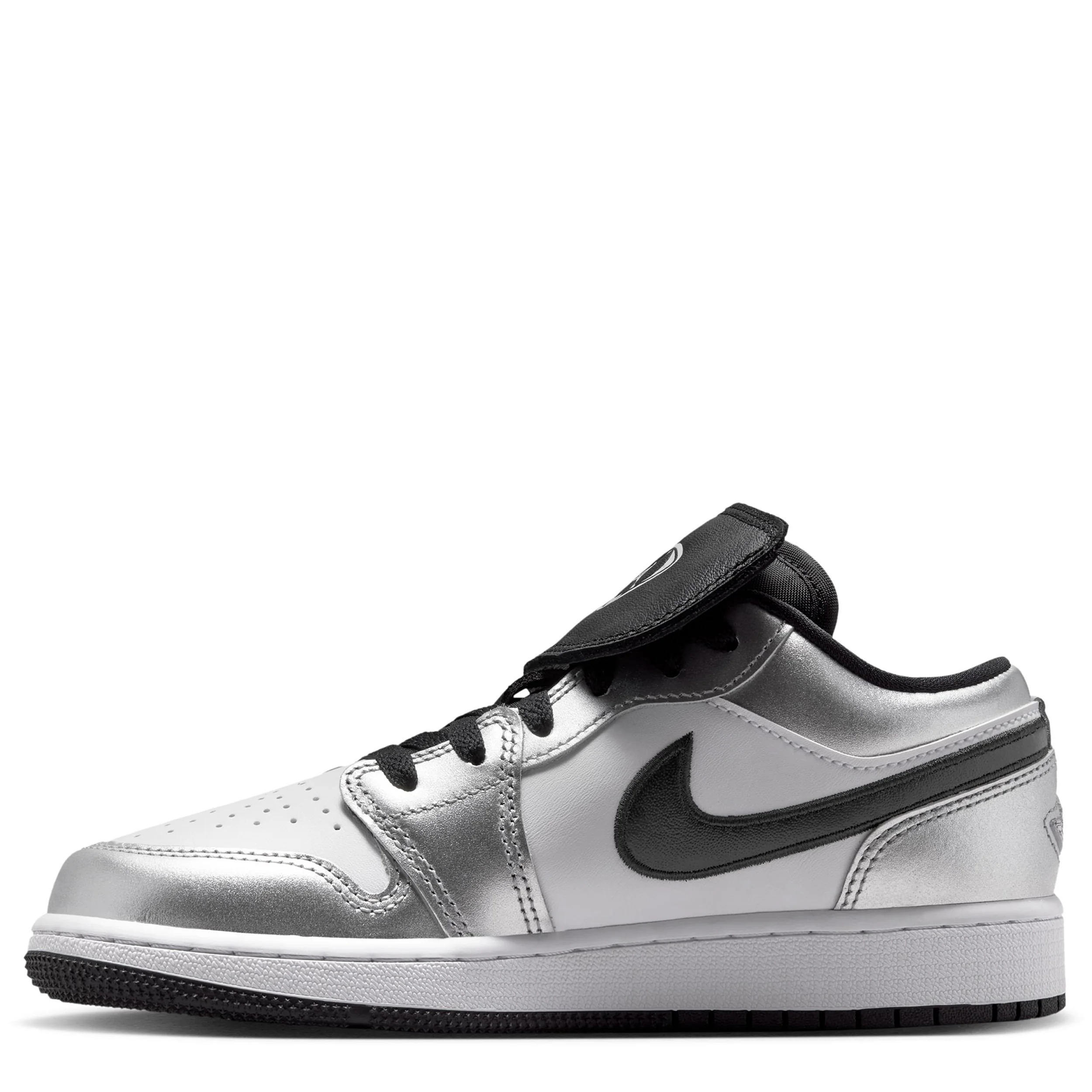 Air Jordan 1 Low (Big Kid) - Image 2