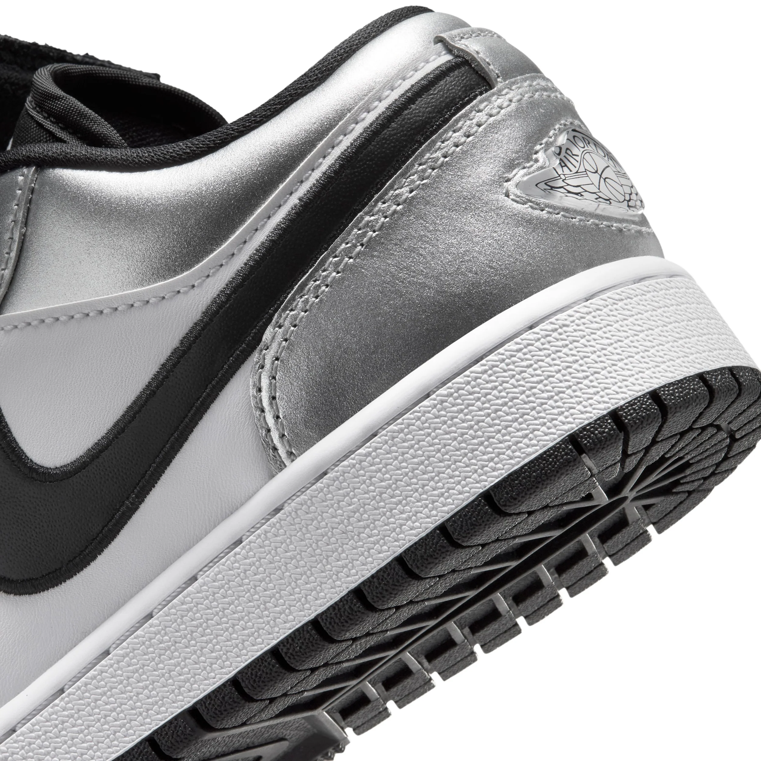 Air Jordan 1 Low (Big Kid) - Image 8