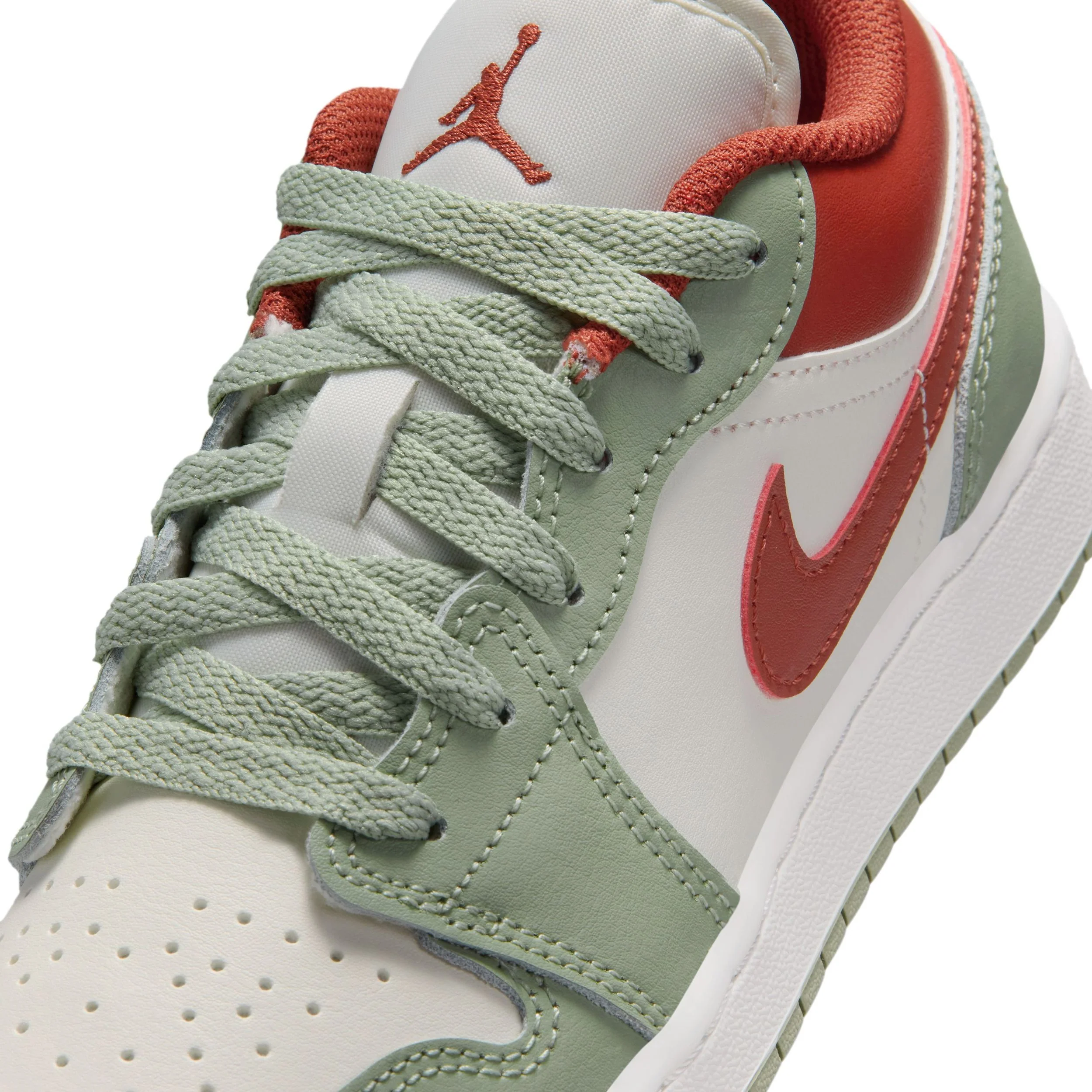 Air Jordan 1 Low Og (Big Kid) - Image 7