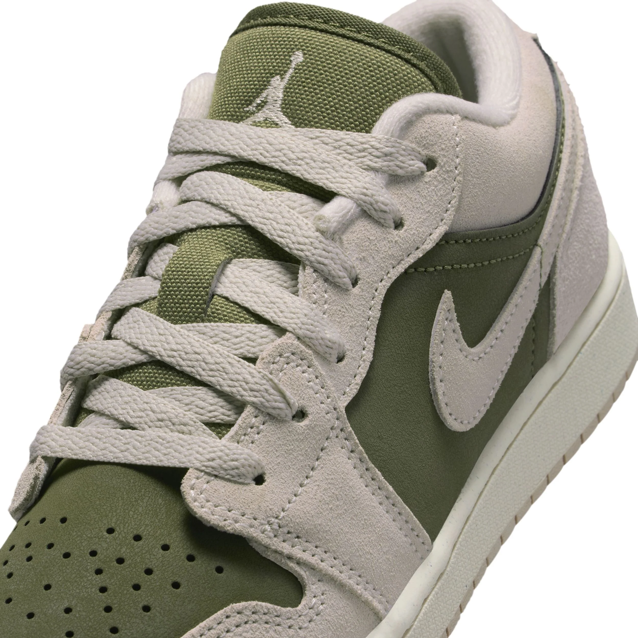 Air Jordan 1 Low Og (Big Kid) - Image 7