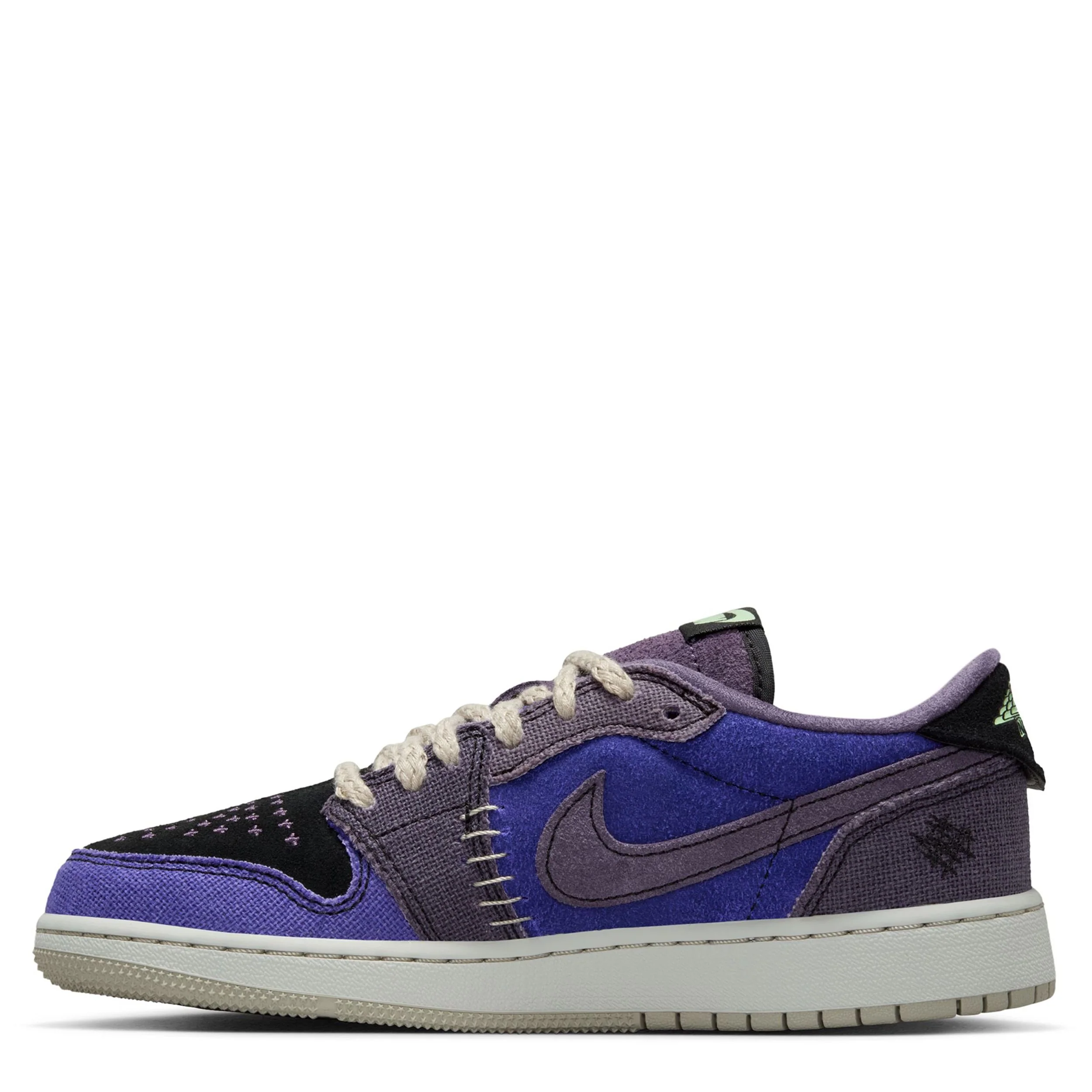 Air Jordan 1 Low Og (Big Kid) - Image 2