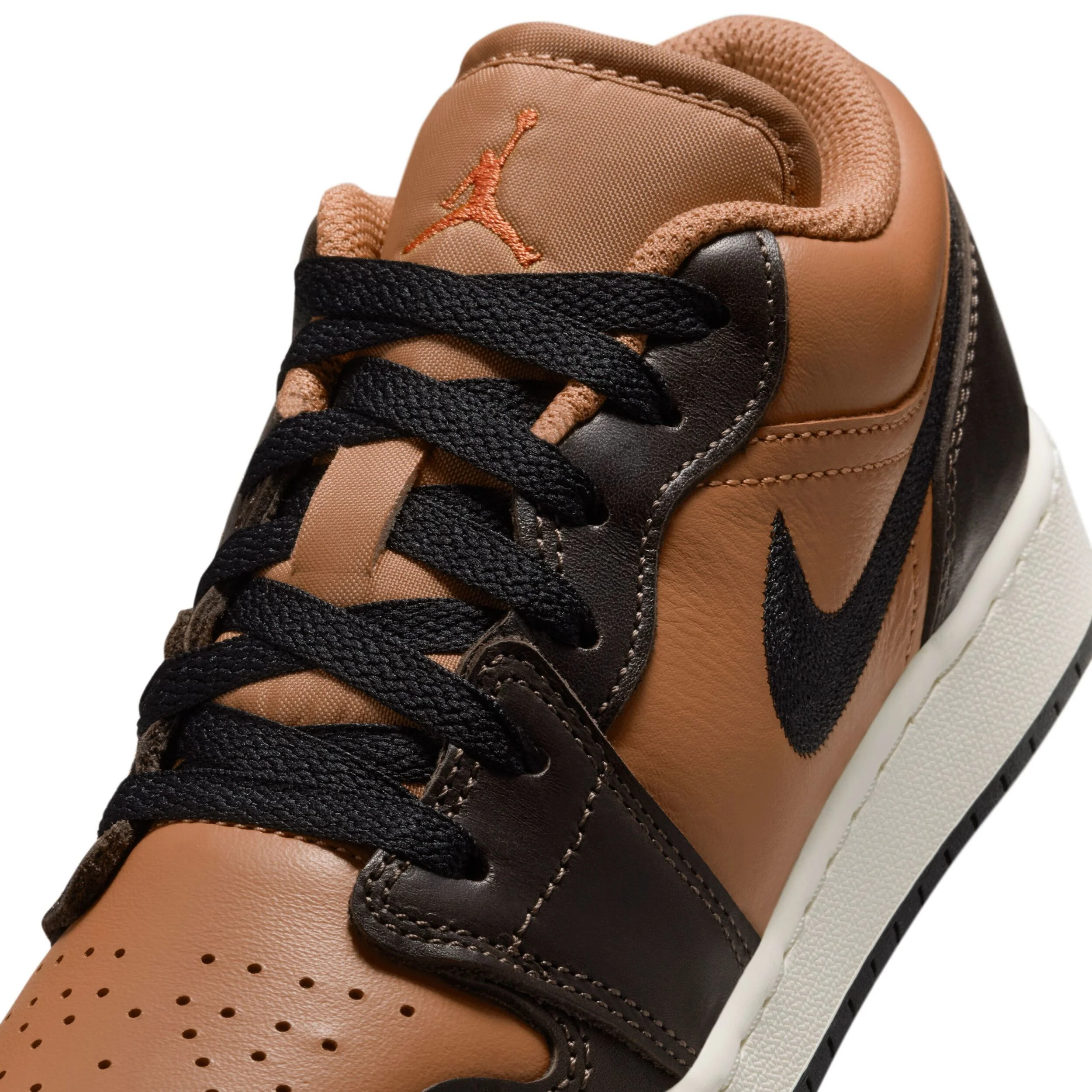 Air Jordan 1 Low Se (Big Kid) - Image 7