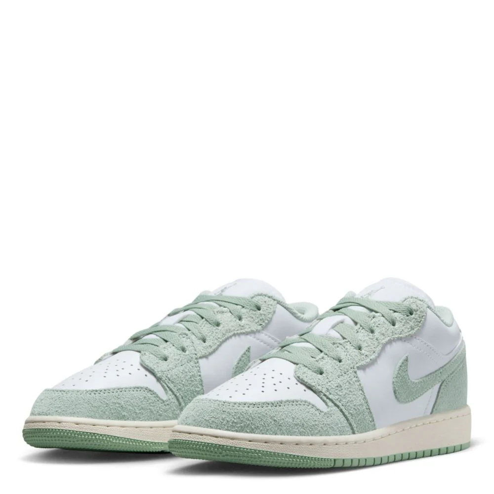 Air Jordan 1 Low Se (Big Kid) - Image 3