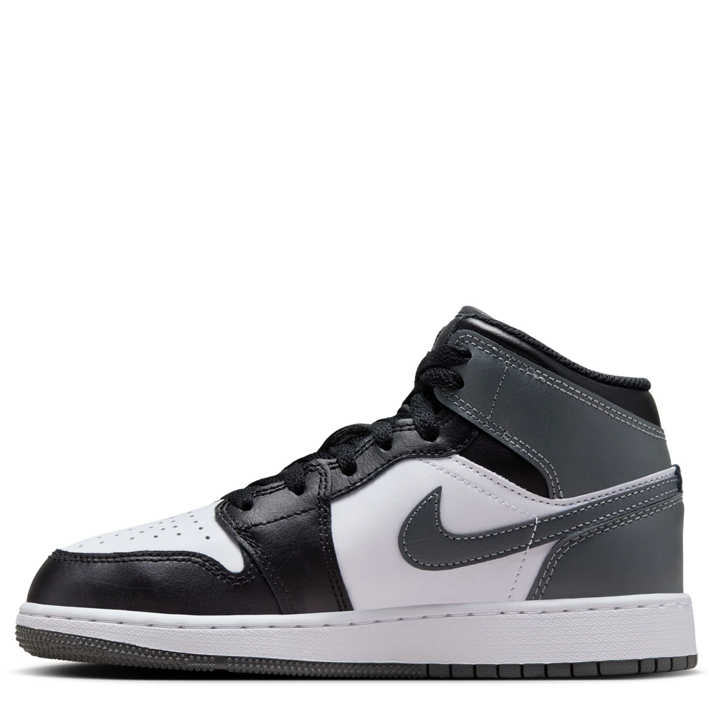 Air Jordan 1 Mid (Big Kid) - Image 2