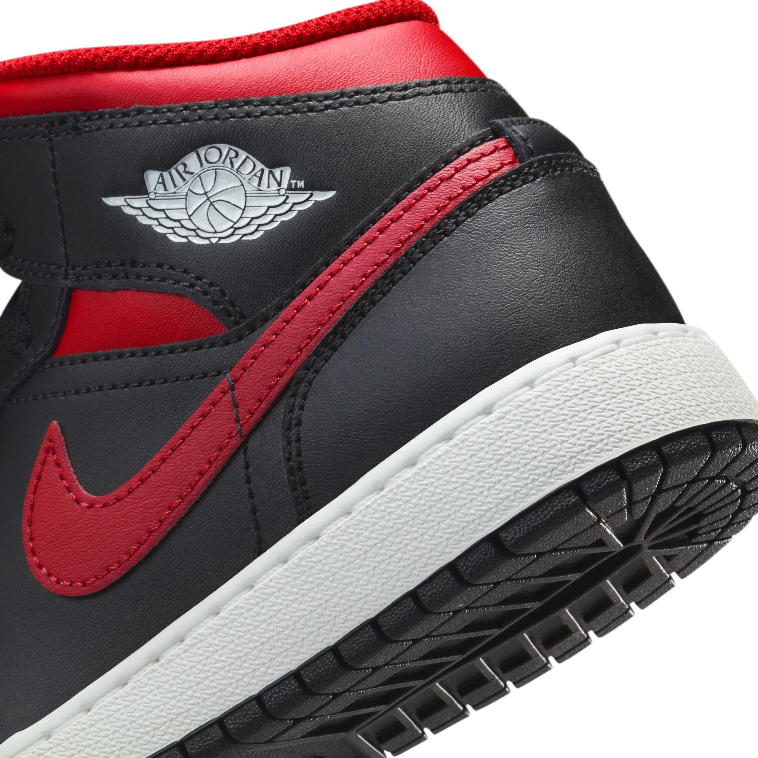 Air Jordan 1 Mid (Big Kid) - Image 8