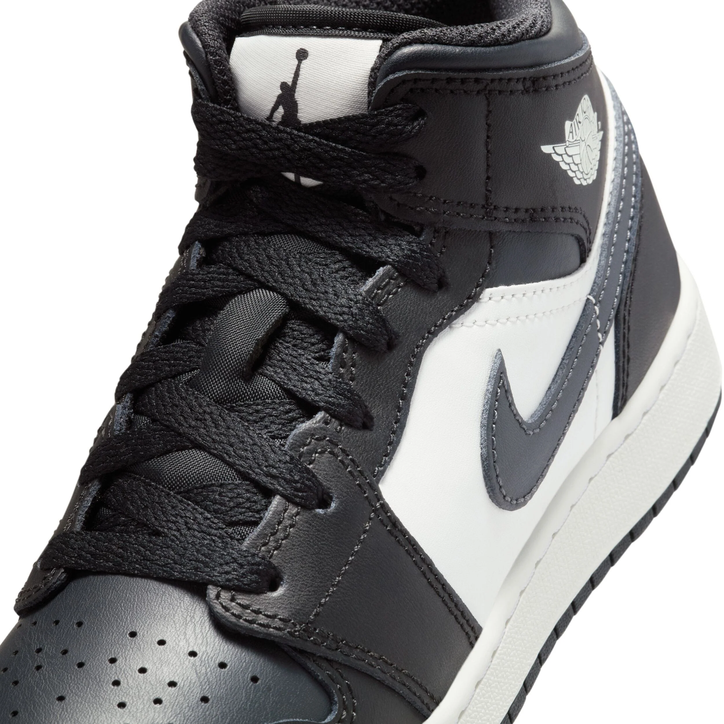 Air Jordan 1 Mid (Big Kid) - Image 7