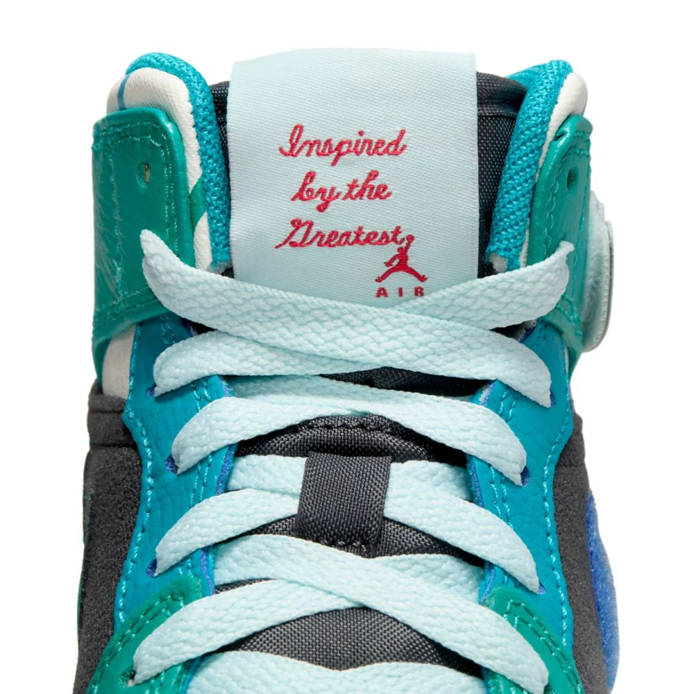 Air Jordan 1 Mid (Big Kid) - Image 12