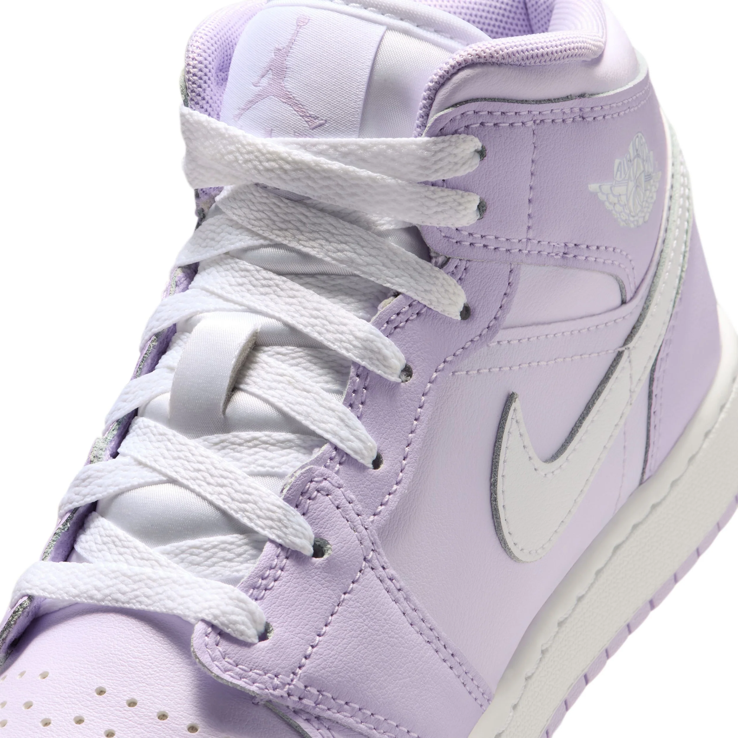 Air Jordan 1 Mid (Big Kid) - Image 7