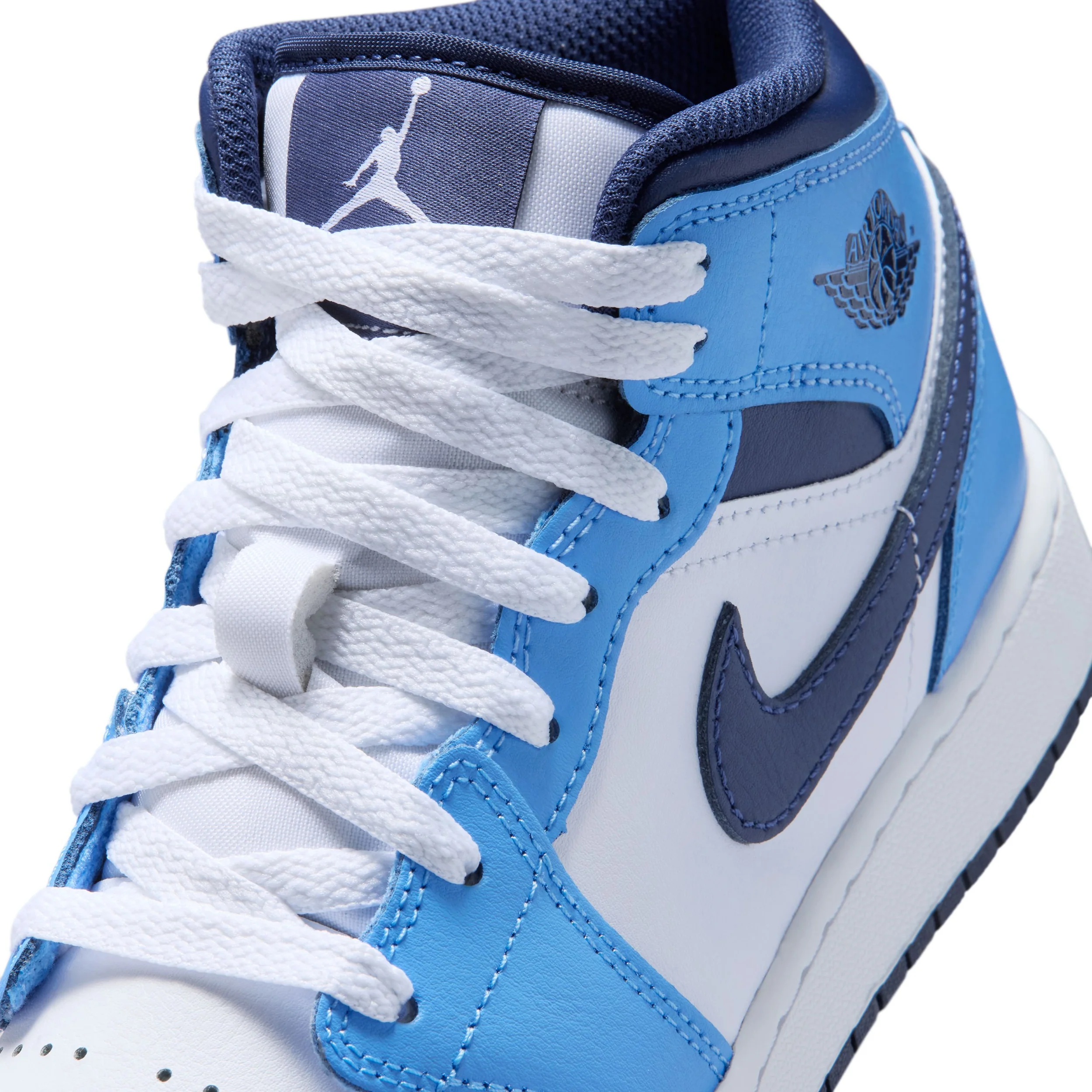 Air Jordan 1 Mid (Big Kid) - Image 7
