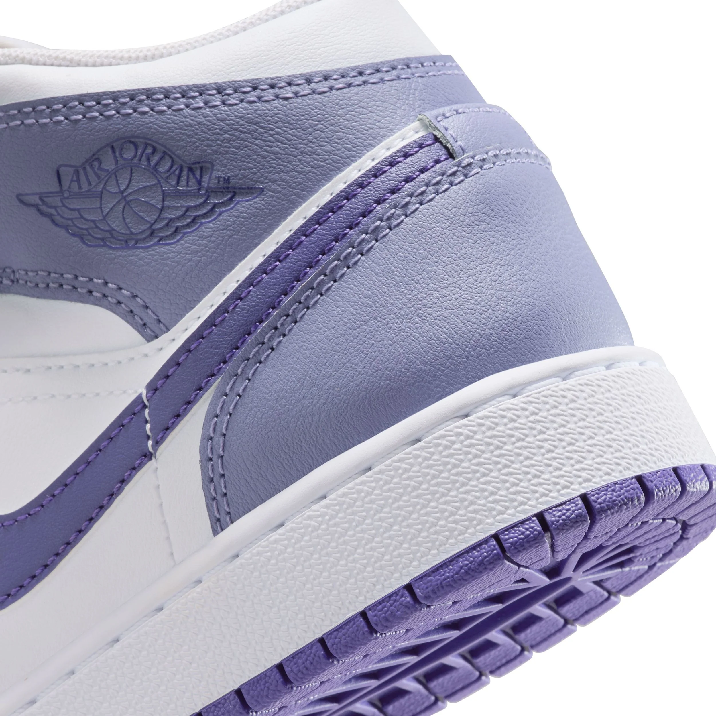 Air Jordan 1 Mid (Big Kid) - Image 8