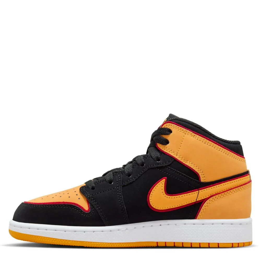 Air Jordan 1 Mid Se (Big Kid) - Image 3