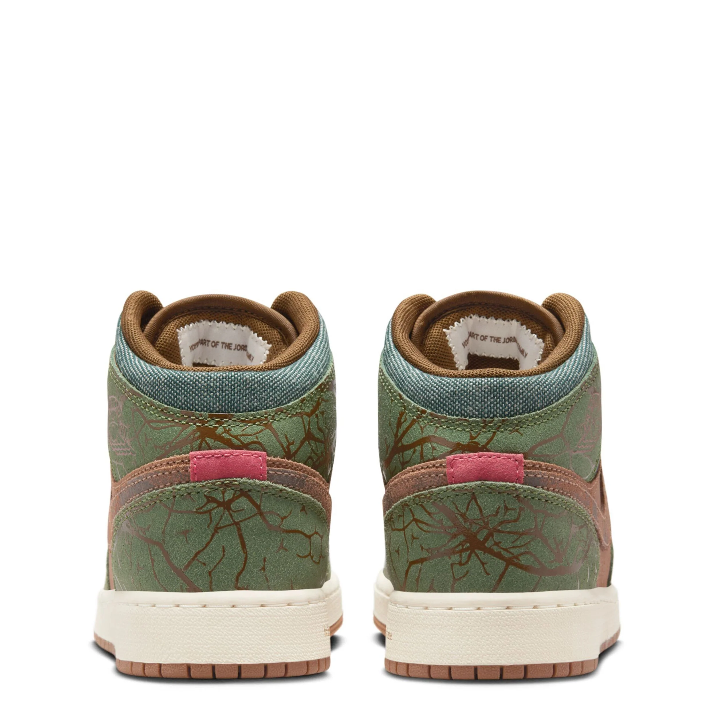 Air Jordan 1 Mid Sneaker School (Big Kid) - Image 4