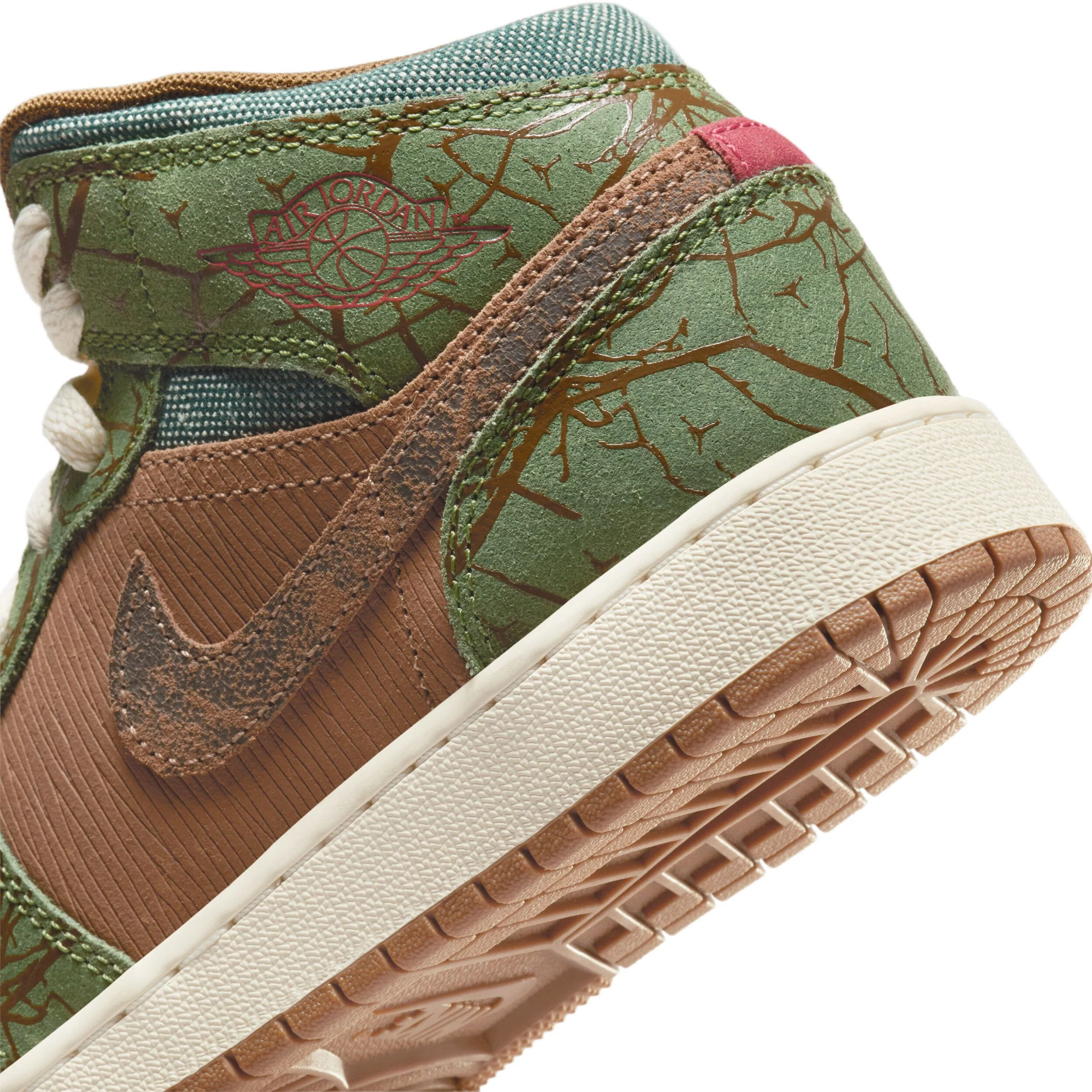 Air Jordan 1 Mid Sneaker School (Big Kid) - Image 8