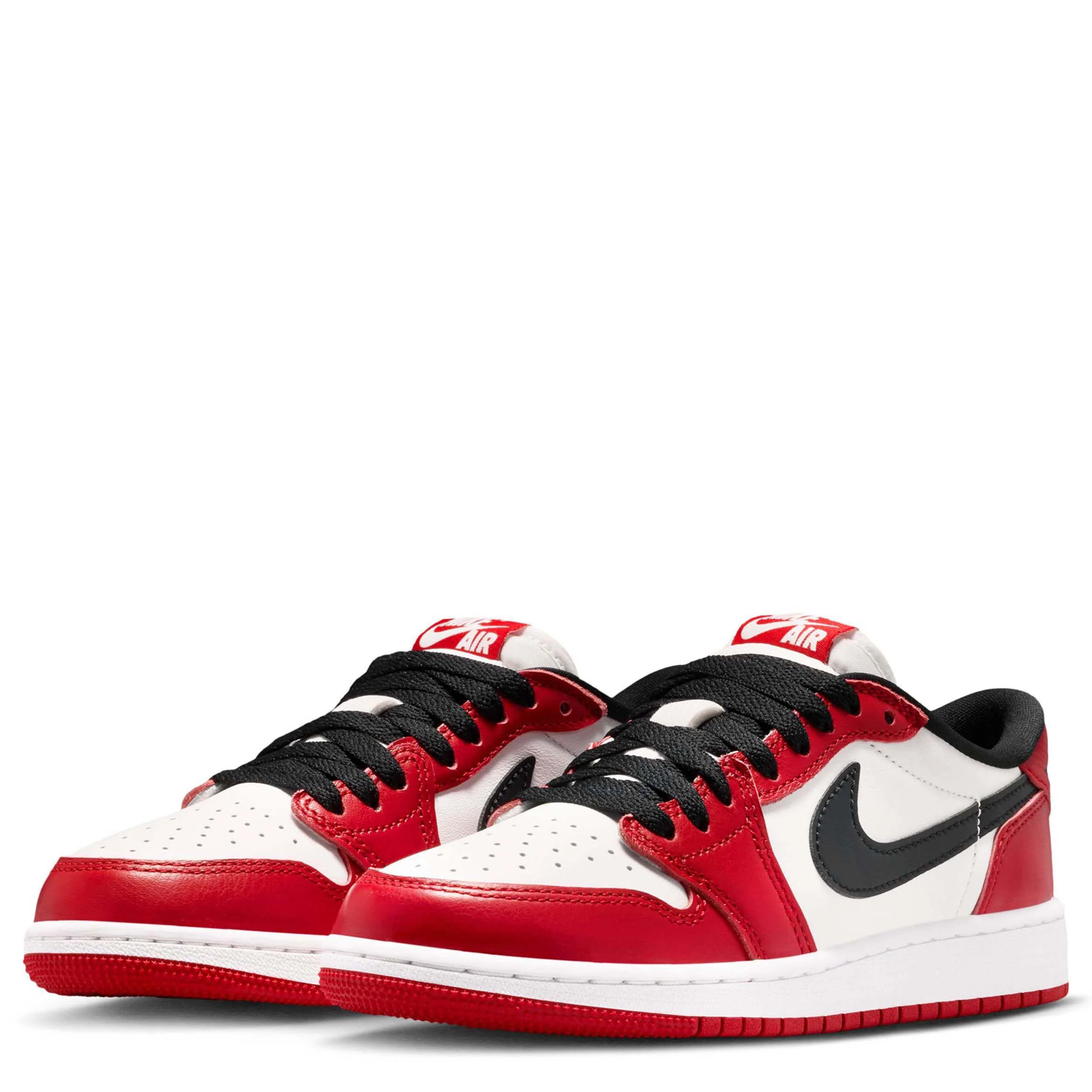 Air Jordan 1 Retro Low (Big Kid) - Image 3
