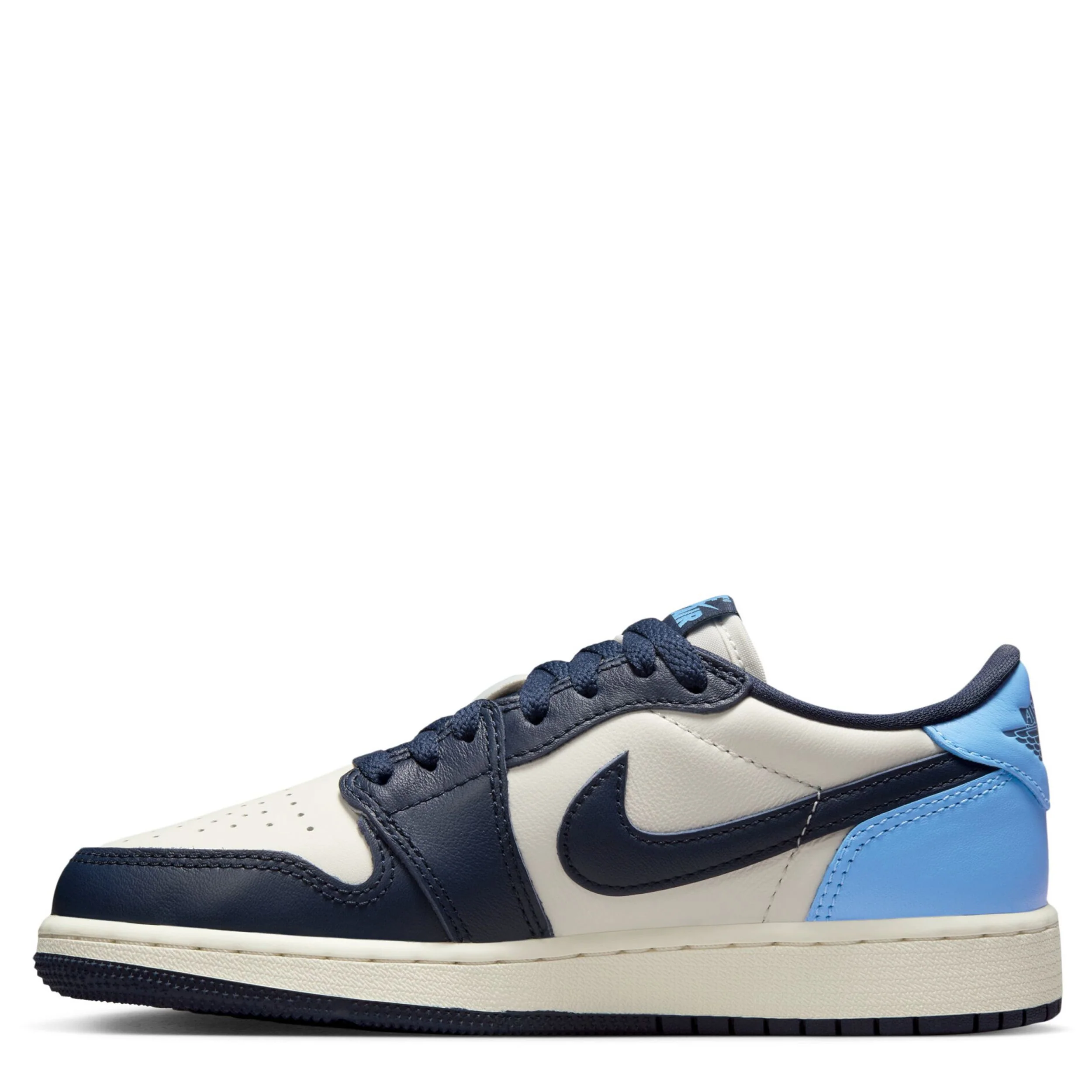 Air Jordan 1 Retro Low Og (Big Kid) - Image 2