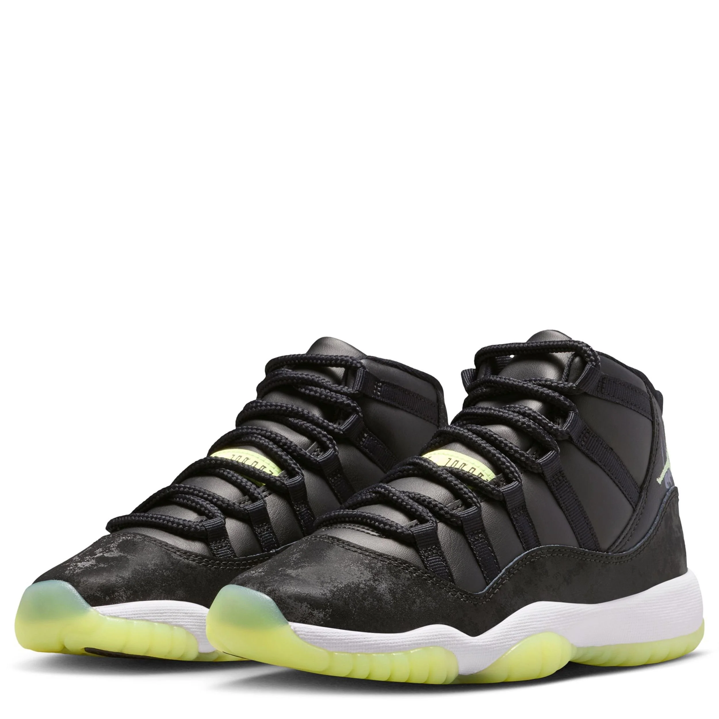 Air Jordan 11 Retro (Big Kid) - Image 4