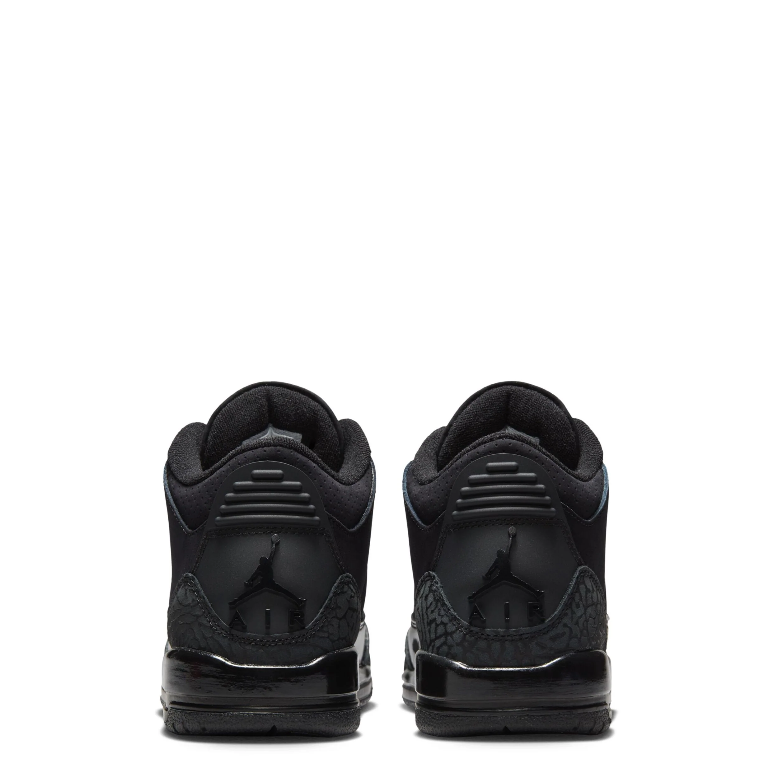 Air Jordan 3 Retro (Big Kid) - Image 4