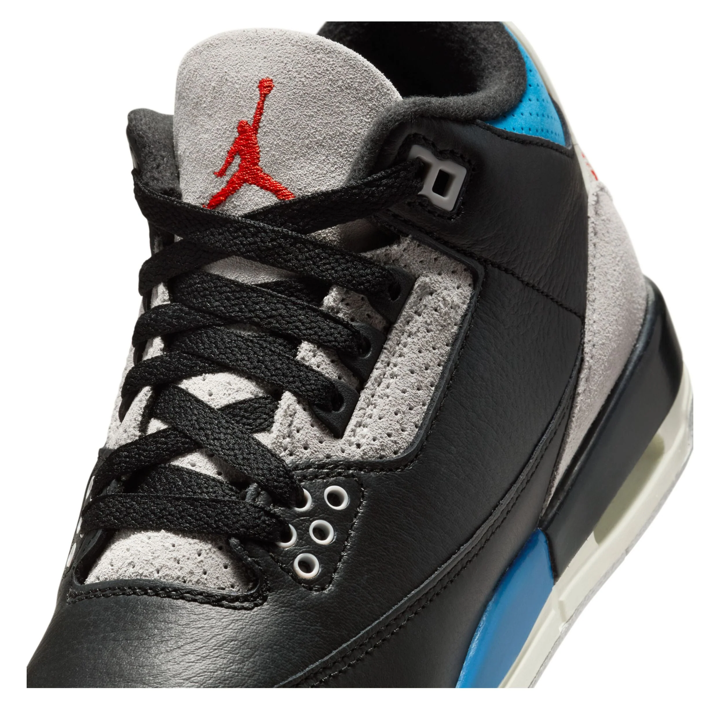 Air Jordan 3 Retro (Big Kid) - Image 7
