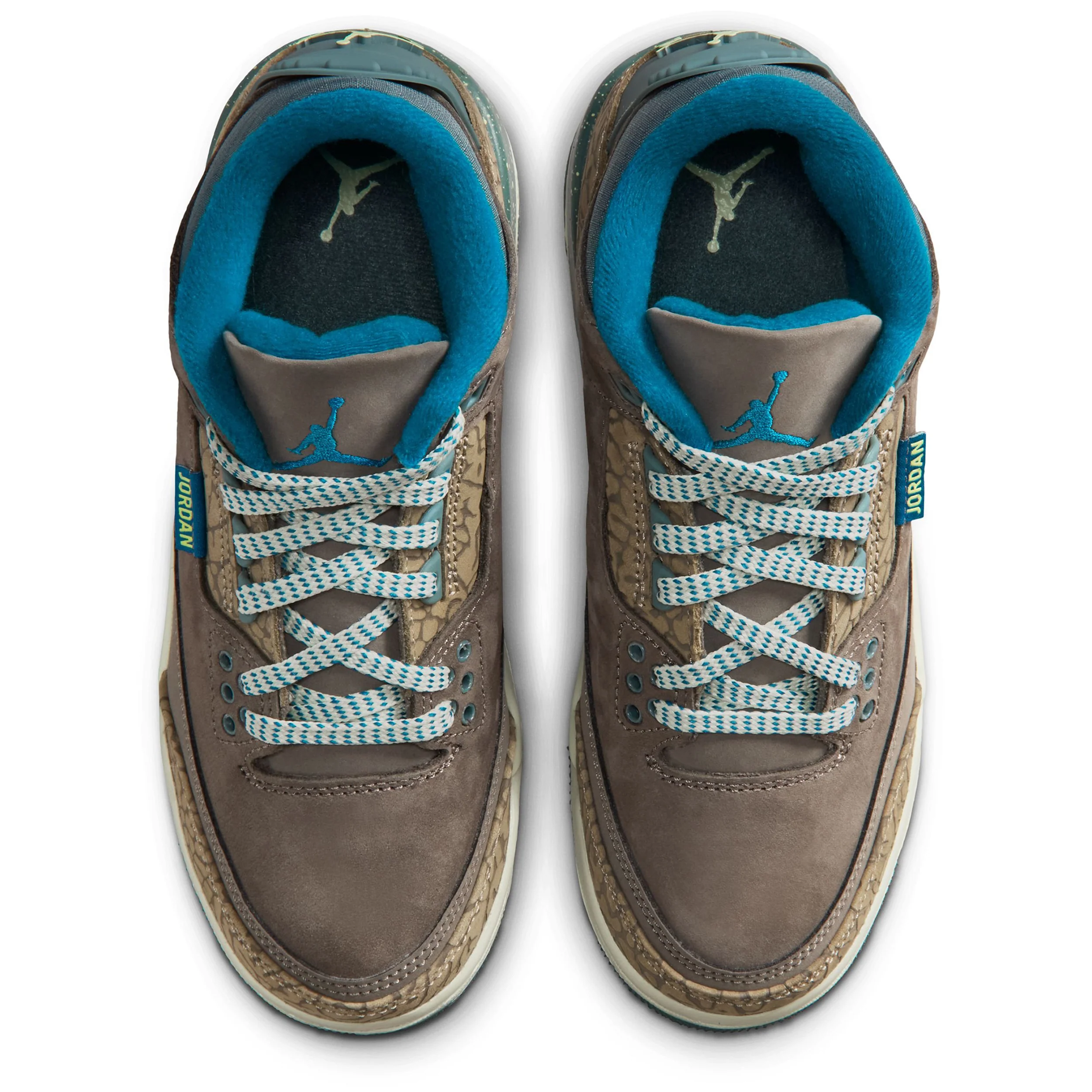 Air Jordan 3 Retro (Big Kid) - Image 5