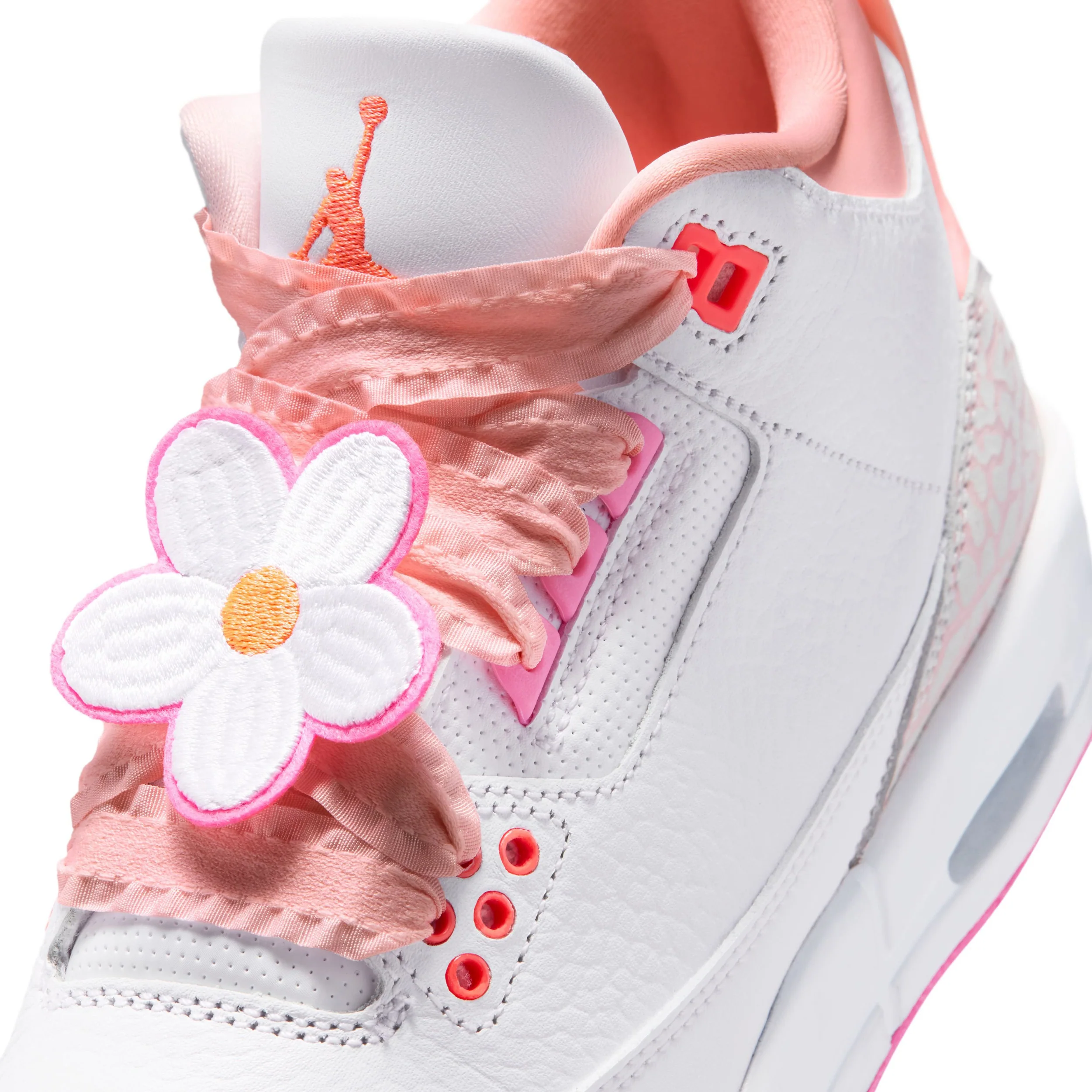 Air Jordan 3 Retro (Big Kid) - Image 7