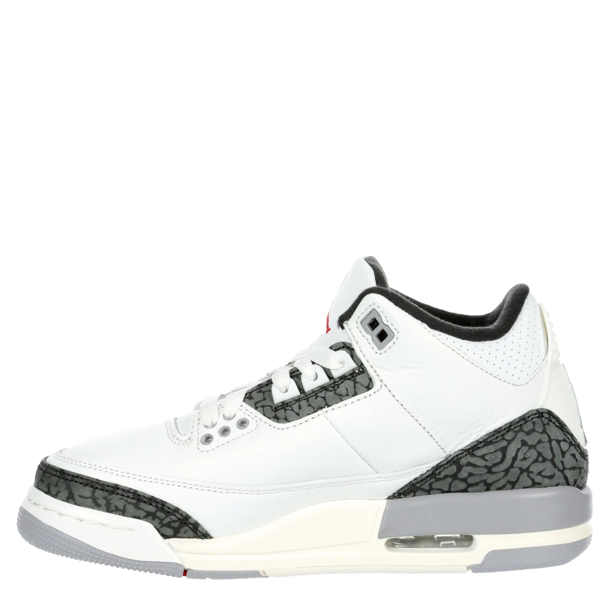Air Jordan 3 Retro (Big Kid) - Image 2