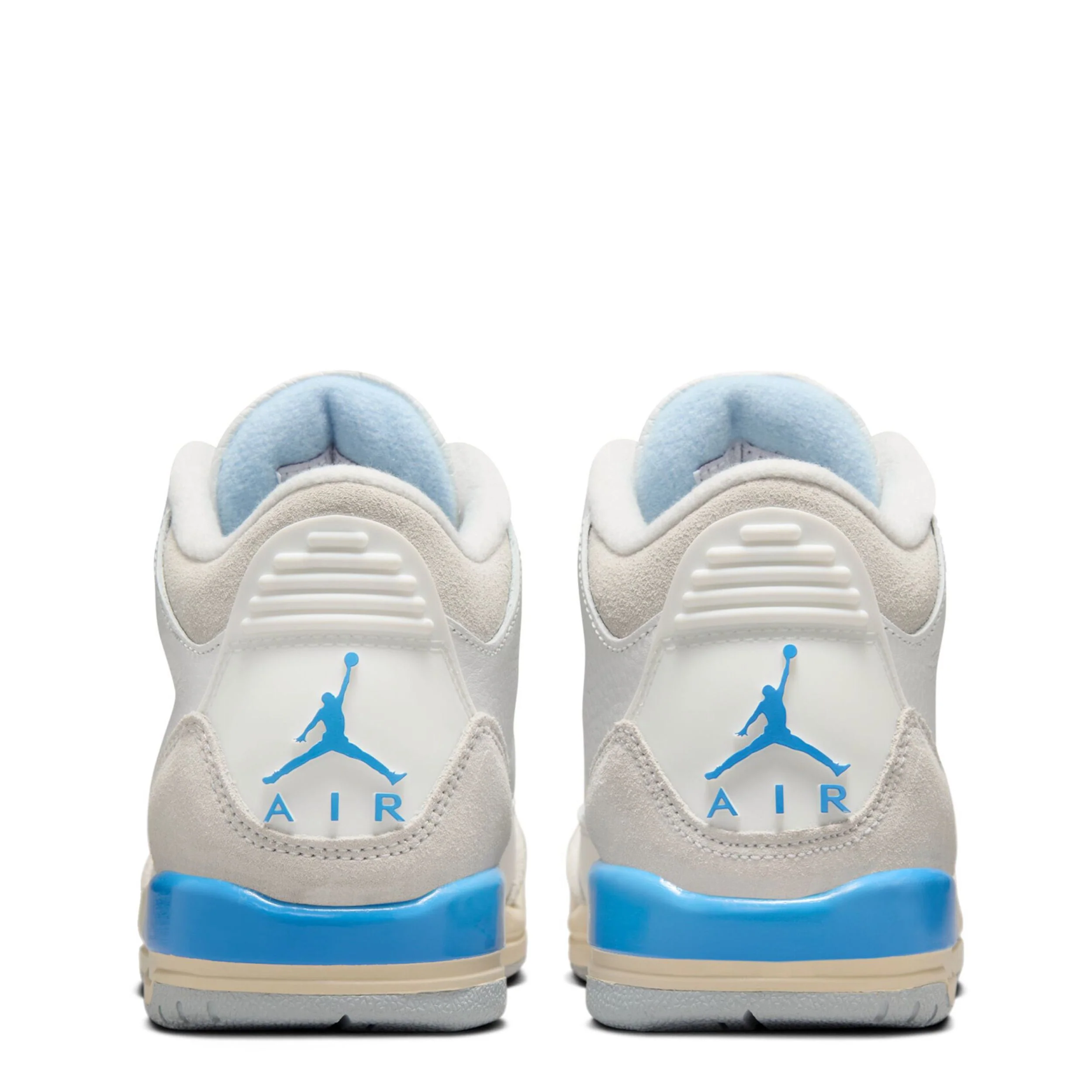 Air Jordan 3 Retro (Big Kid) - Image 4
