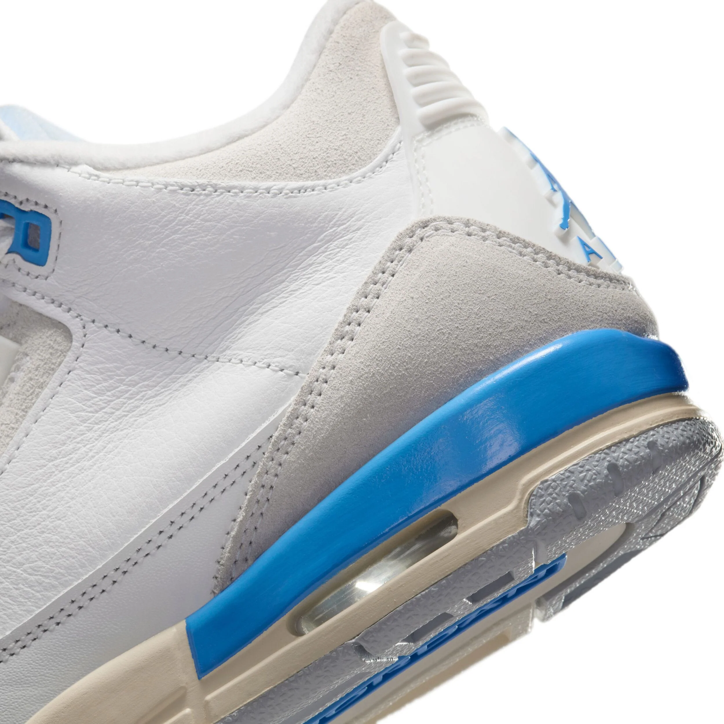 Air Jordan 3 Retro (Big Kid) - Image 8