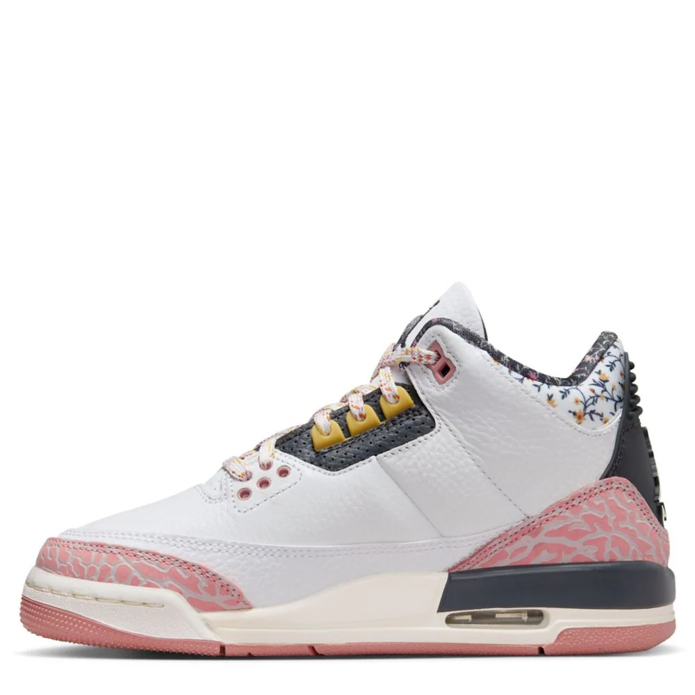 Air Jordan 3 Retro (Big Kid) - Image 3