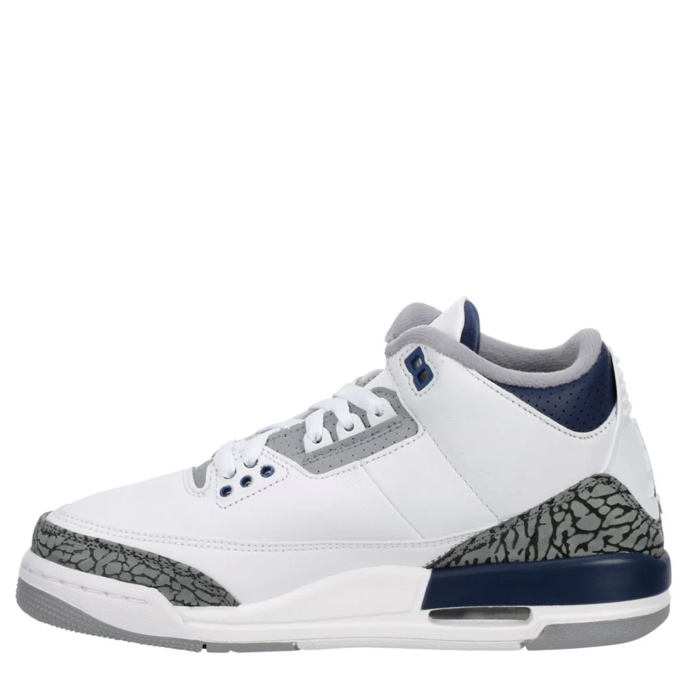 Air Jordan 3 Retro (Big Kid) - Image 2