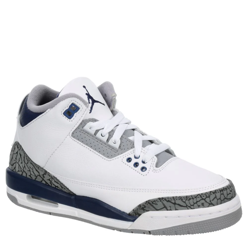 Air Jordan 3 Retro (Big Kid) - Image 3