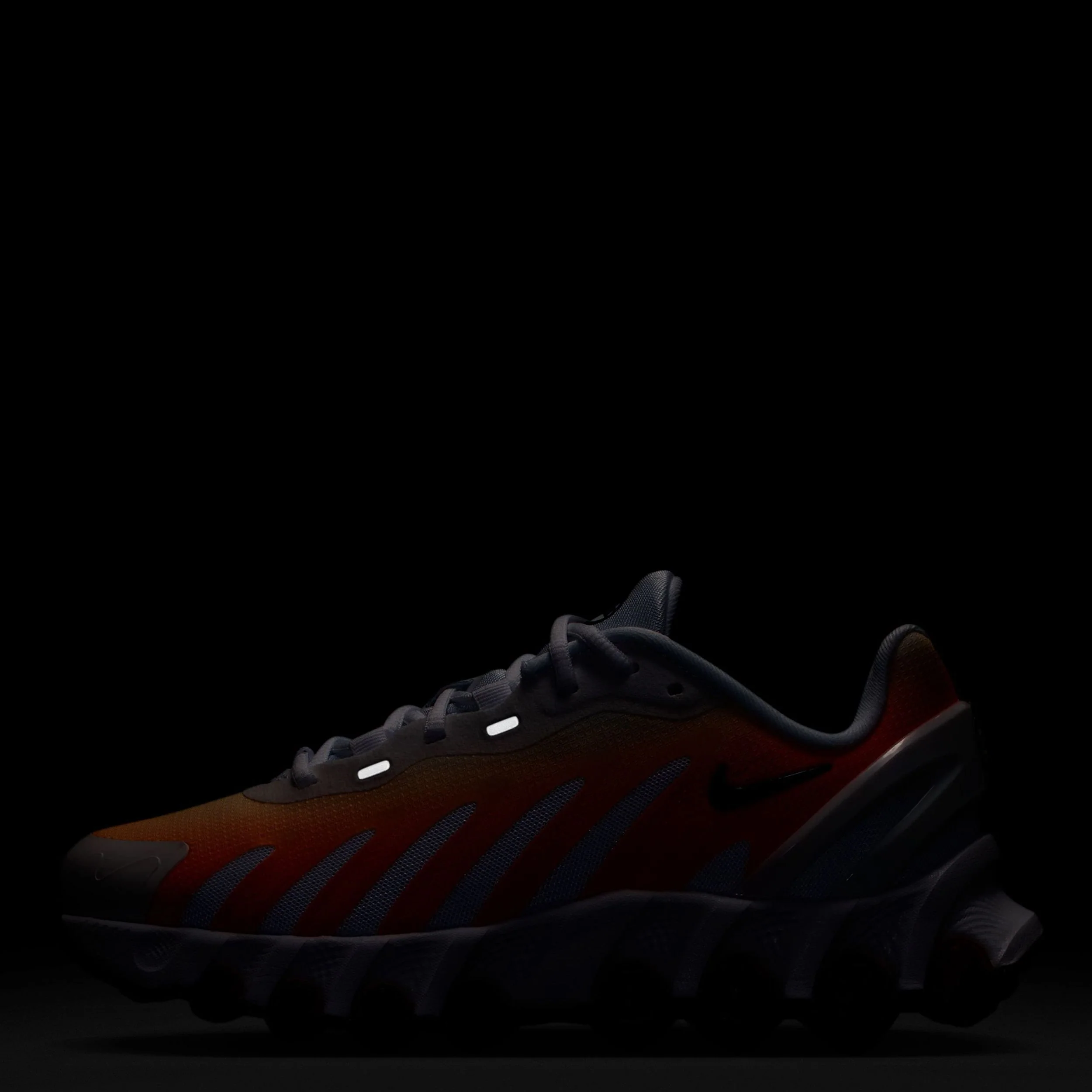 Air Max Dn8 (Big Kid) - Image 3