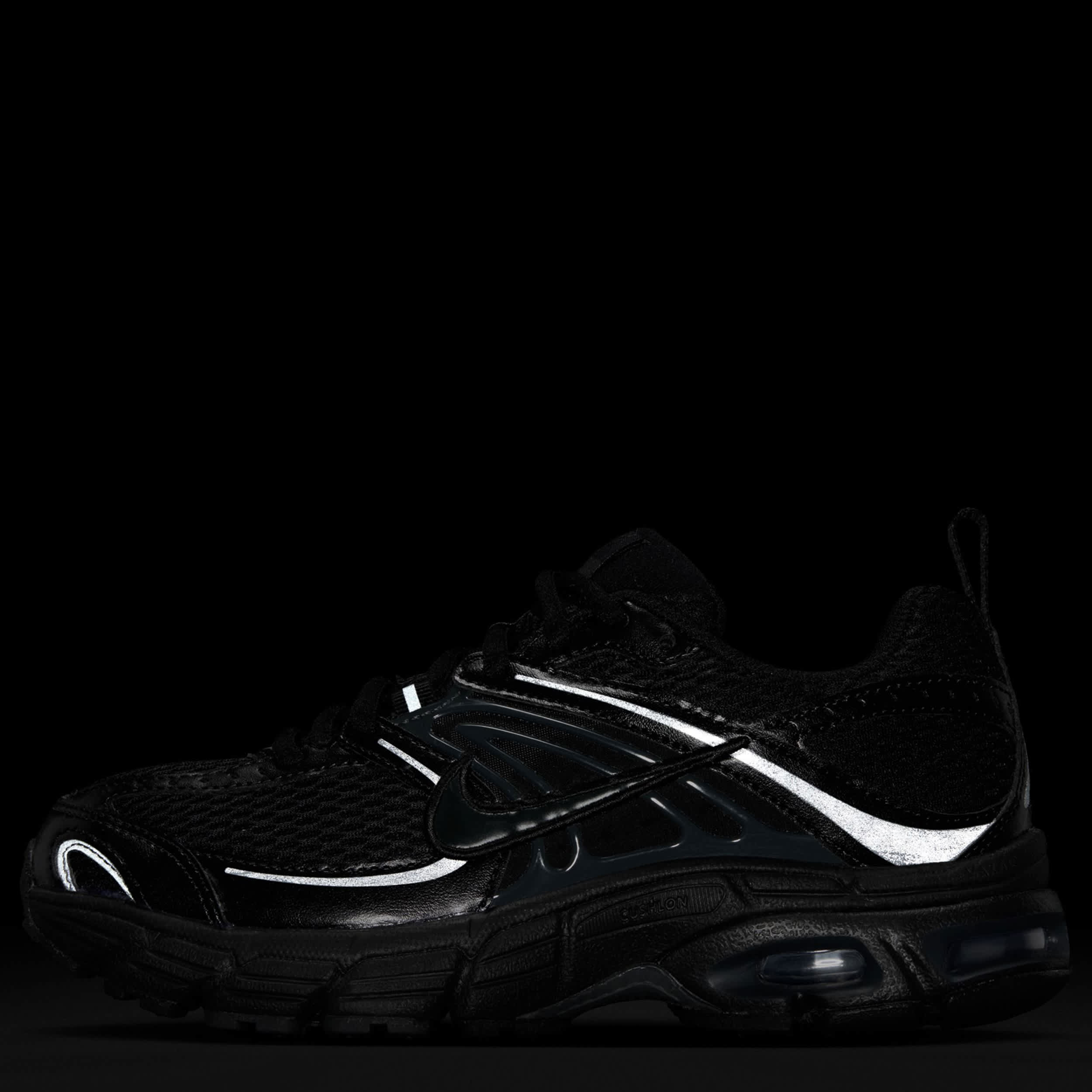 Air Max Moto (Big Kid) - Image 3