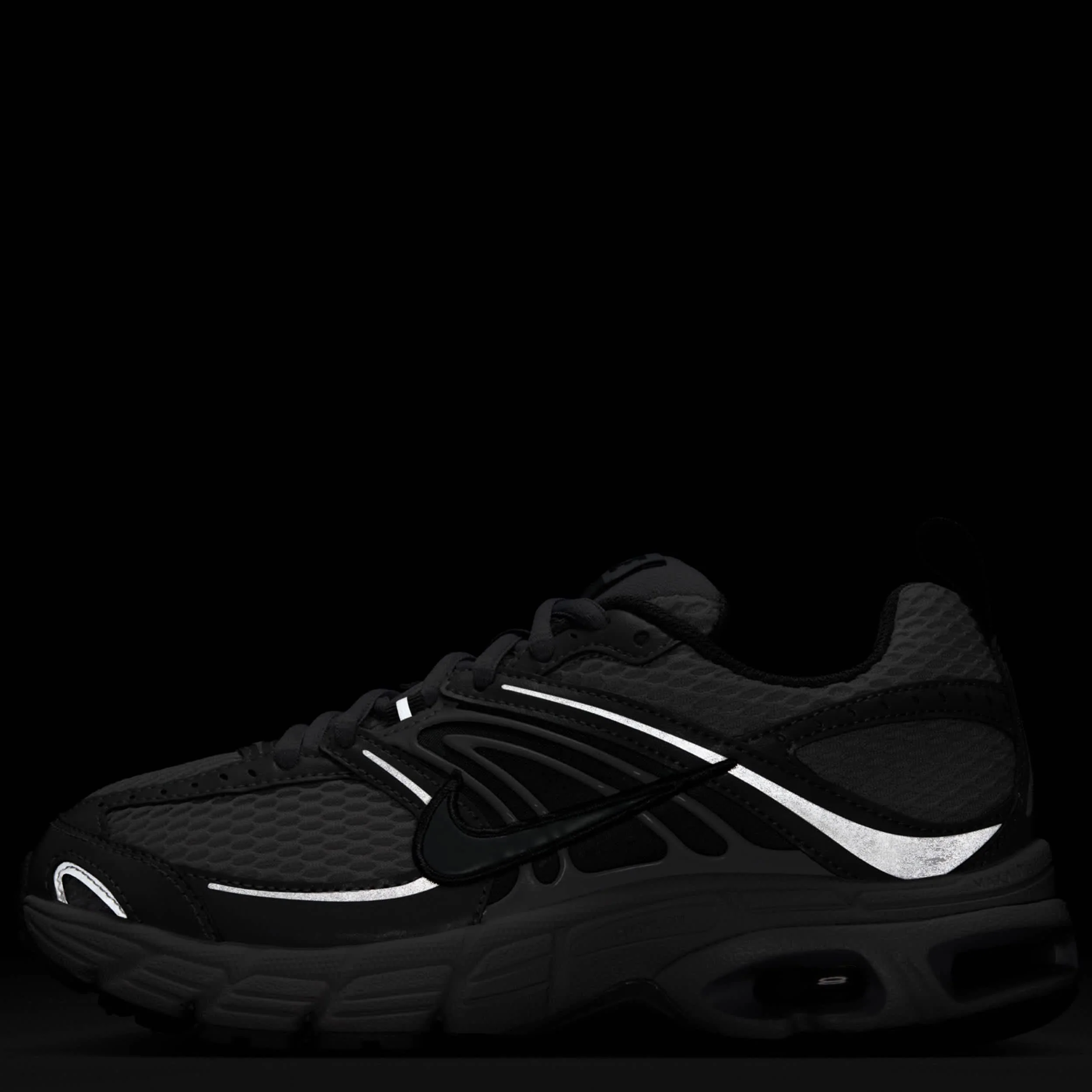 Air Max Moto (Big Kid) - Image 3