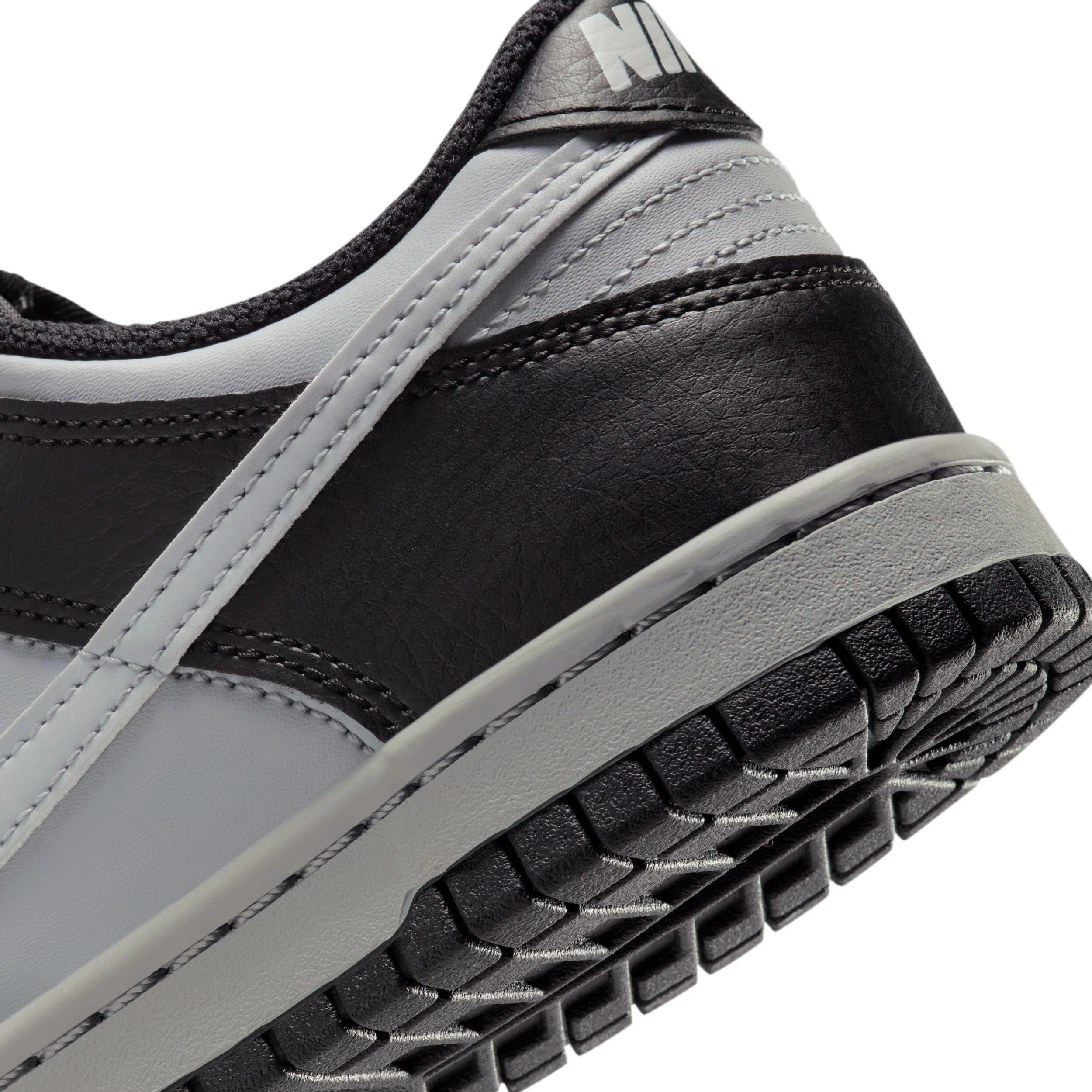 Dunk Low (Big Kid) - Image 8