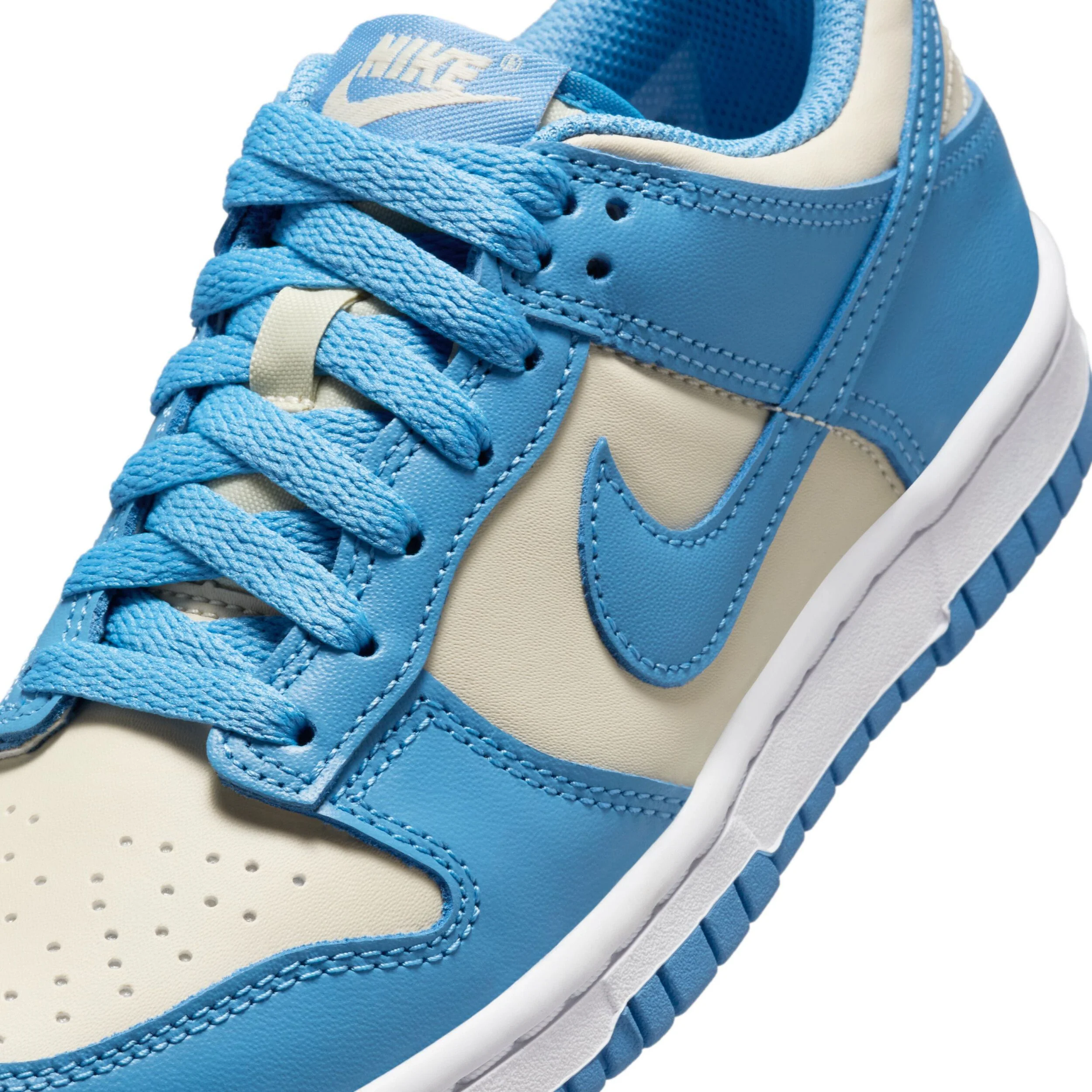 Dunk Low (Big Kid) - Image 7