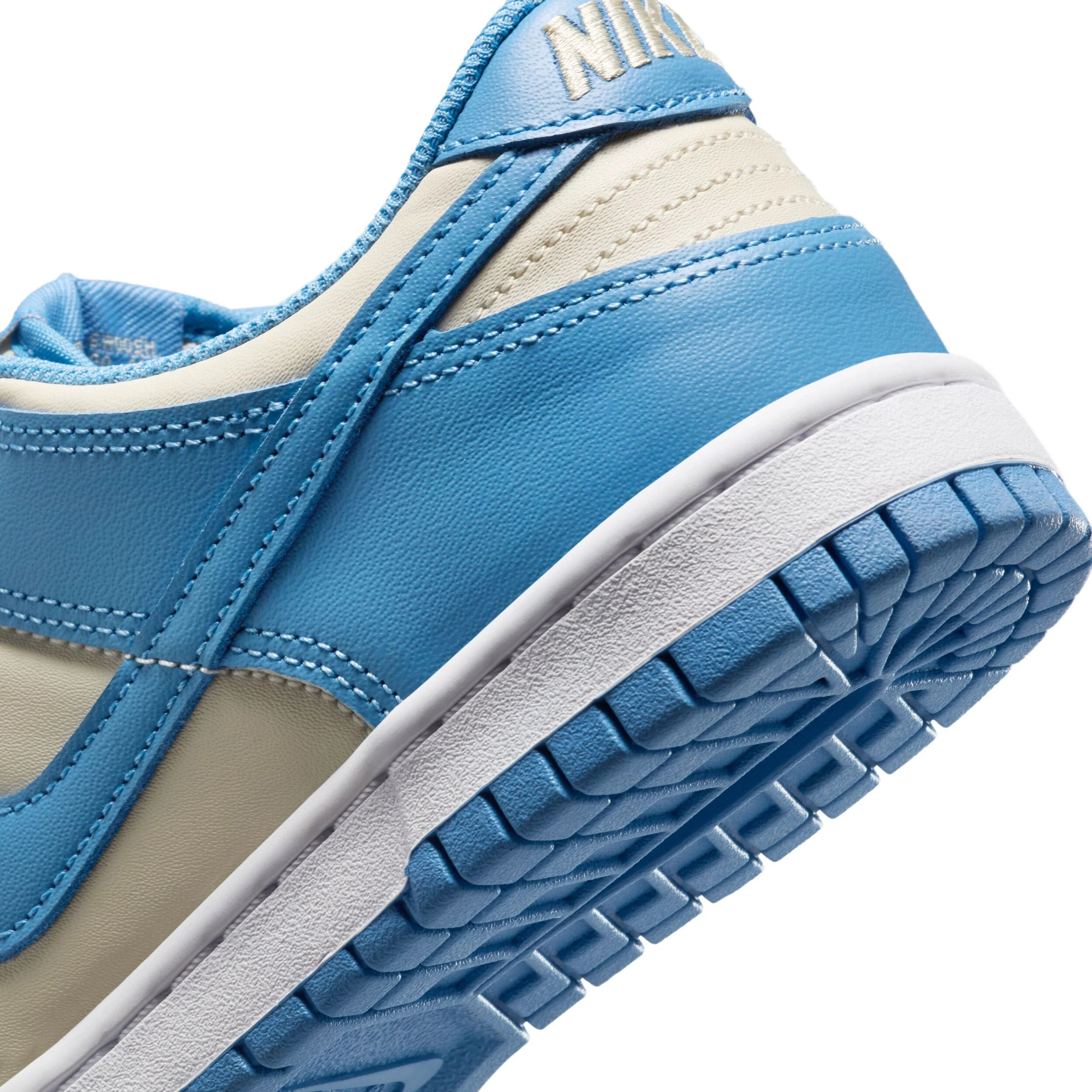 Dunk Low (Big Kid) - Image 8