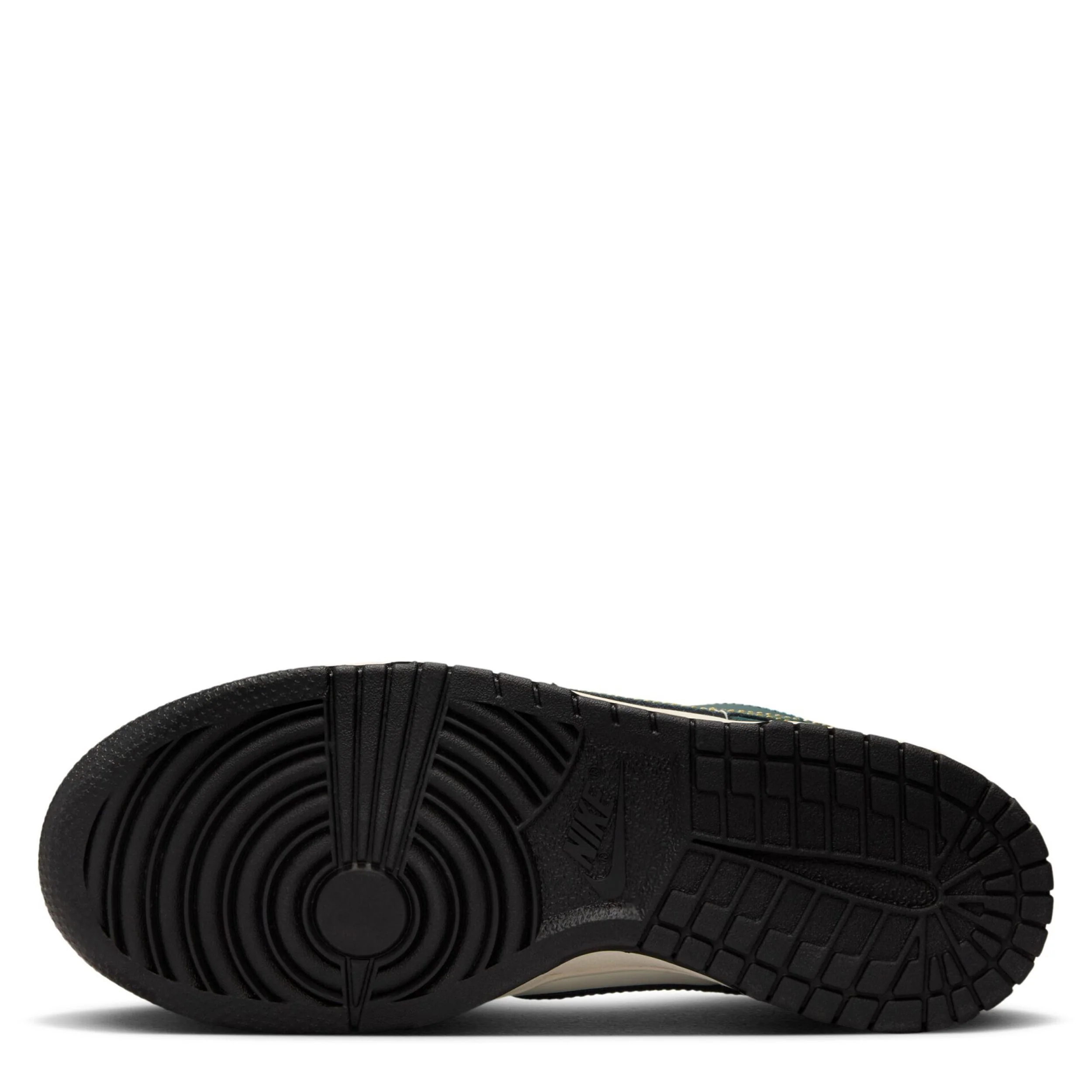 Dunk Low (Big Kid) - Image 6