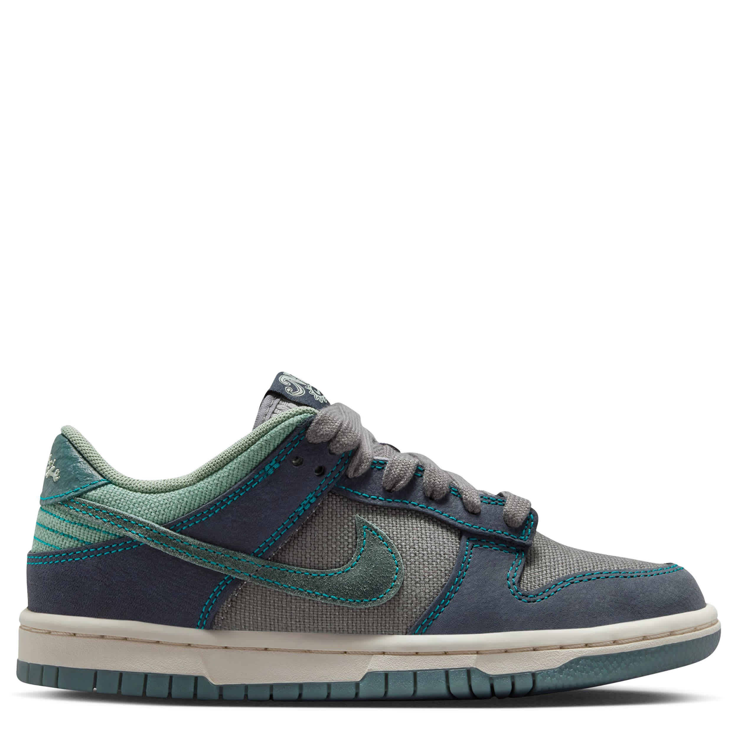 Dunk Low (Big Kid)