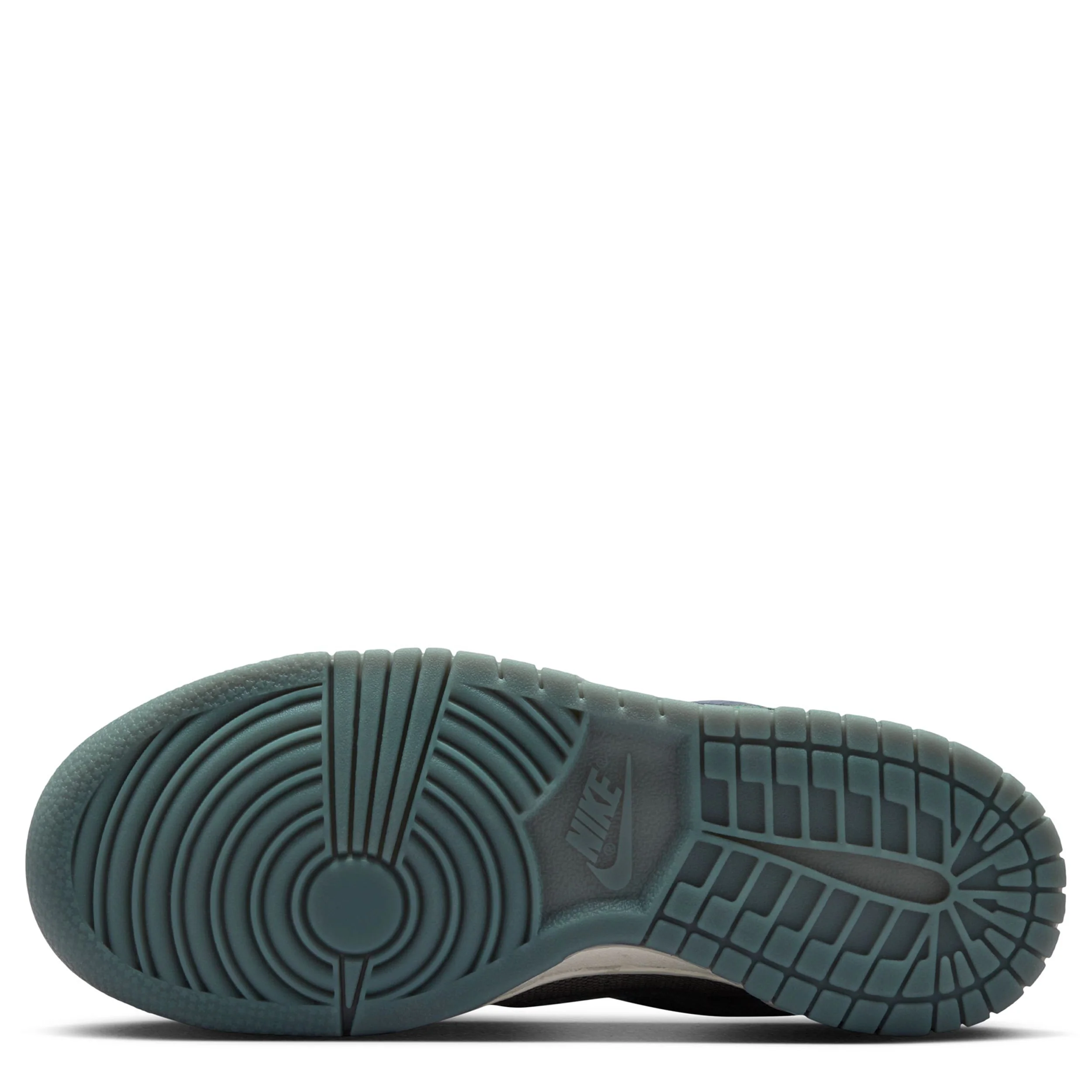 Dunk Low (Big Kid) - Image 6