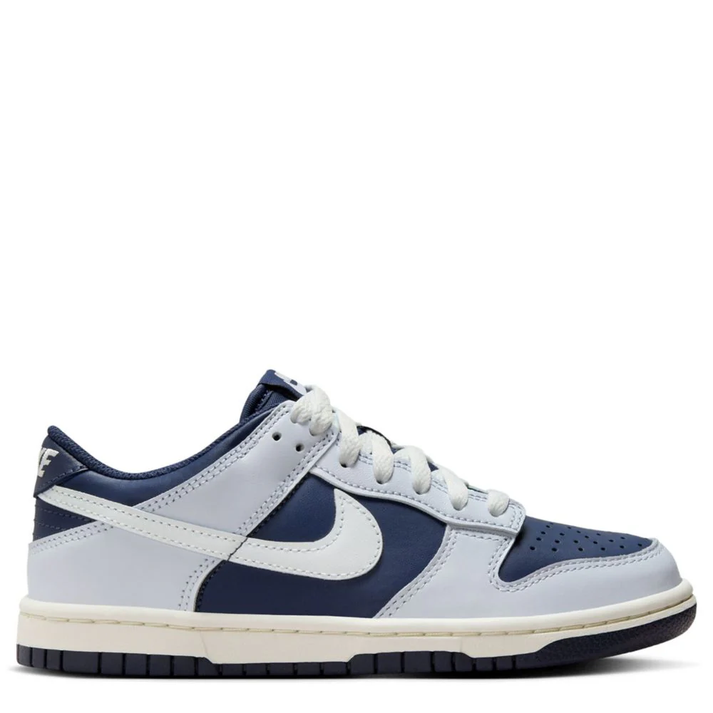 Dunk Low (Big Kid) - Image 2